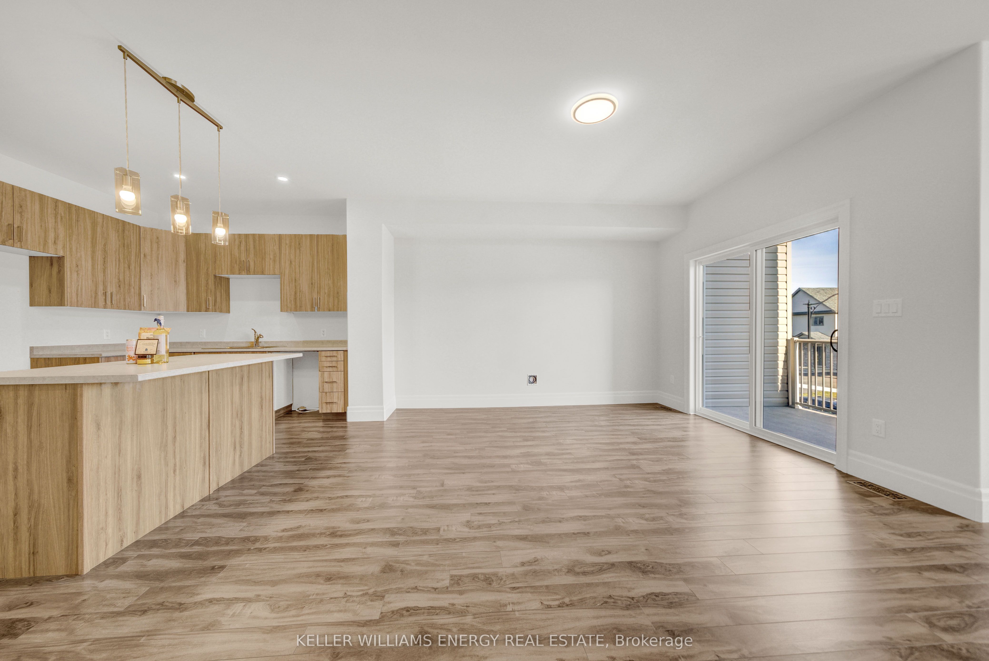 17 Markland Avenue, Prince Edward County, ON K0K 2T0 photo 5