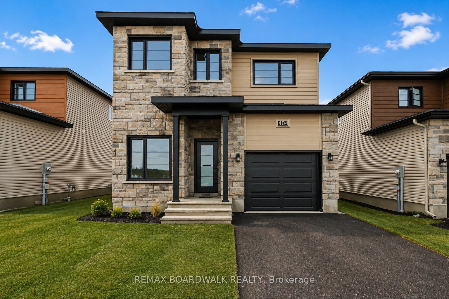 404 FALCON Lane, Russell, ON K4R 1E5
