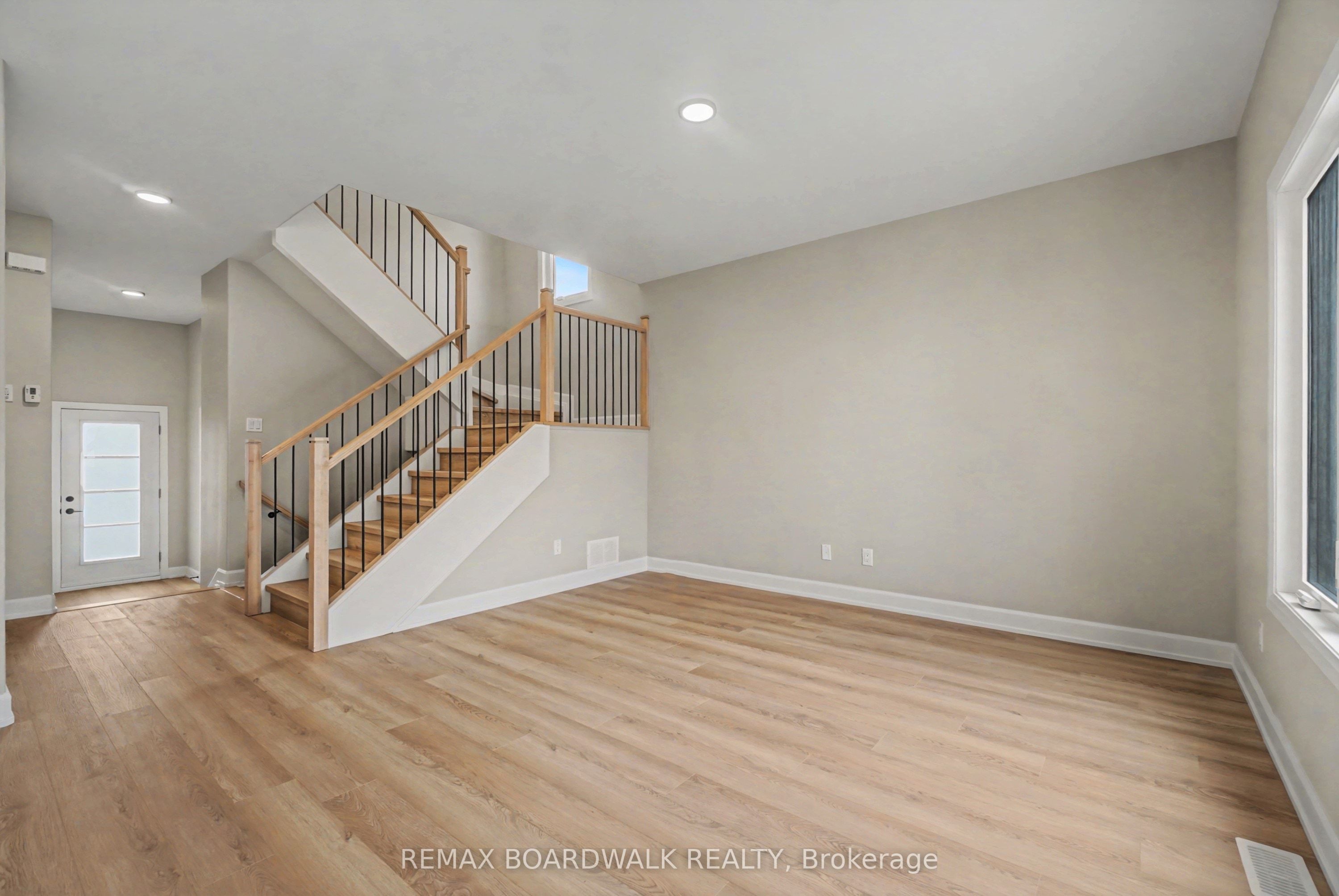404 FALCON Lane, Russell, ON K4R 1E5 photo 3