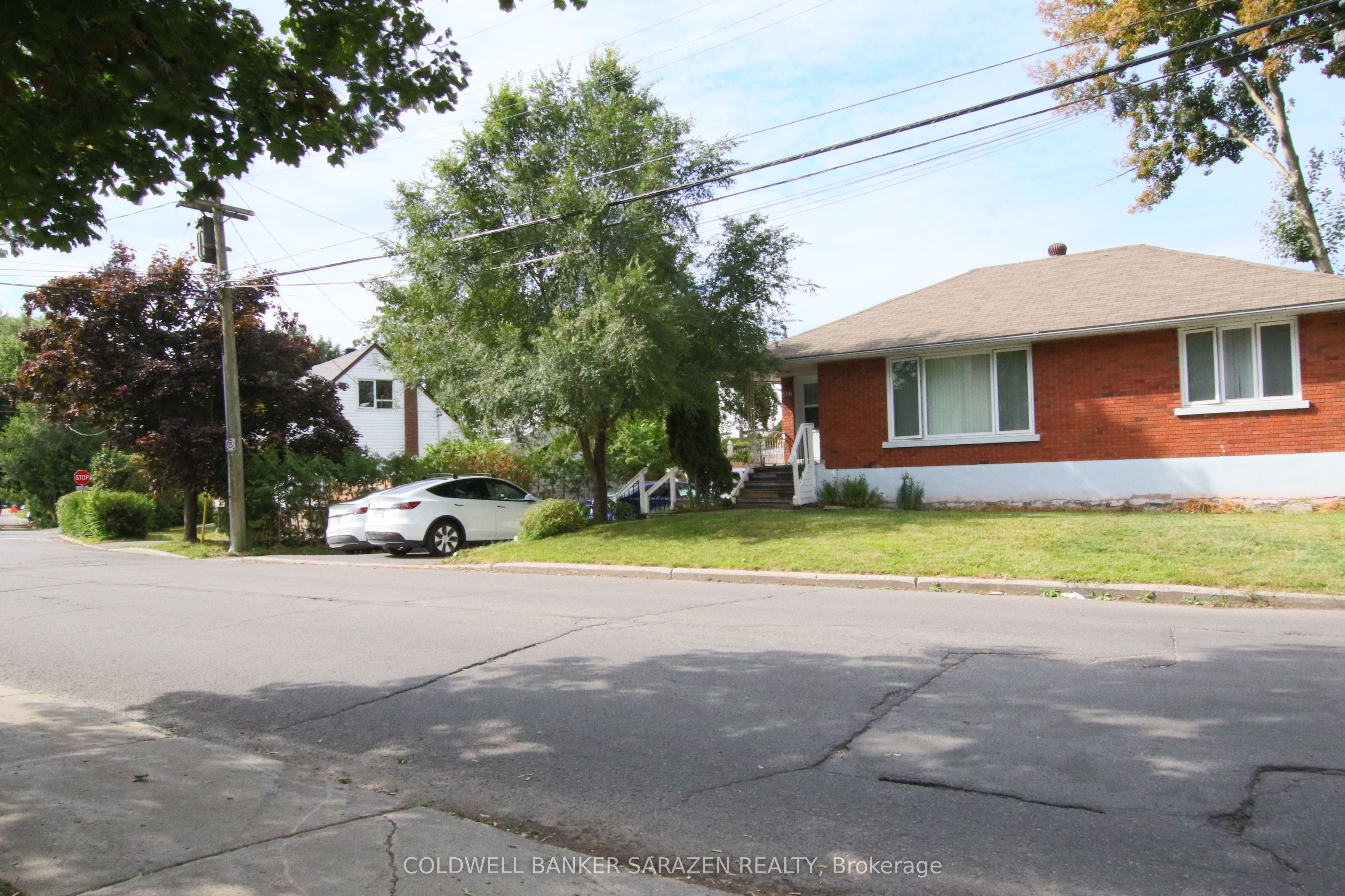 316 Lafontaine Avenue, Vanier and Kingsview Park, ON K1L 6X2 photo 5