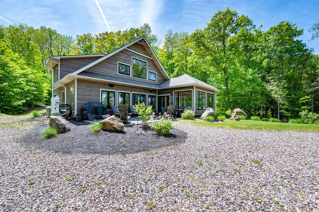 772 Ferguson Lake Road, Greater Madawaska, ON K7V 3Z7 photo 4