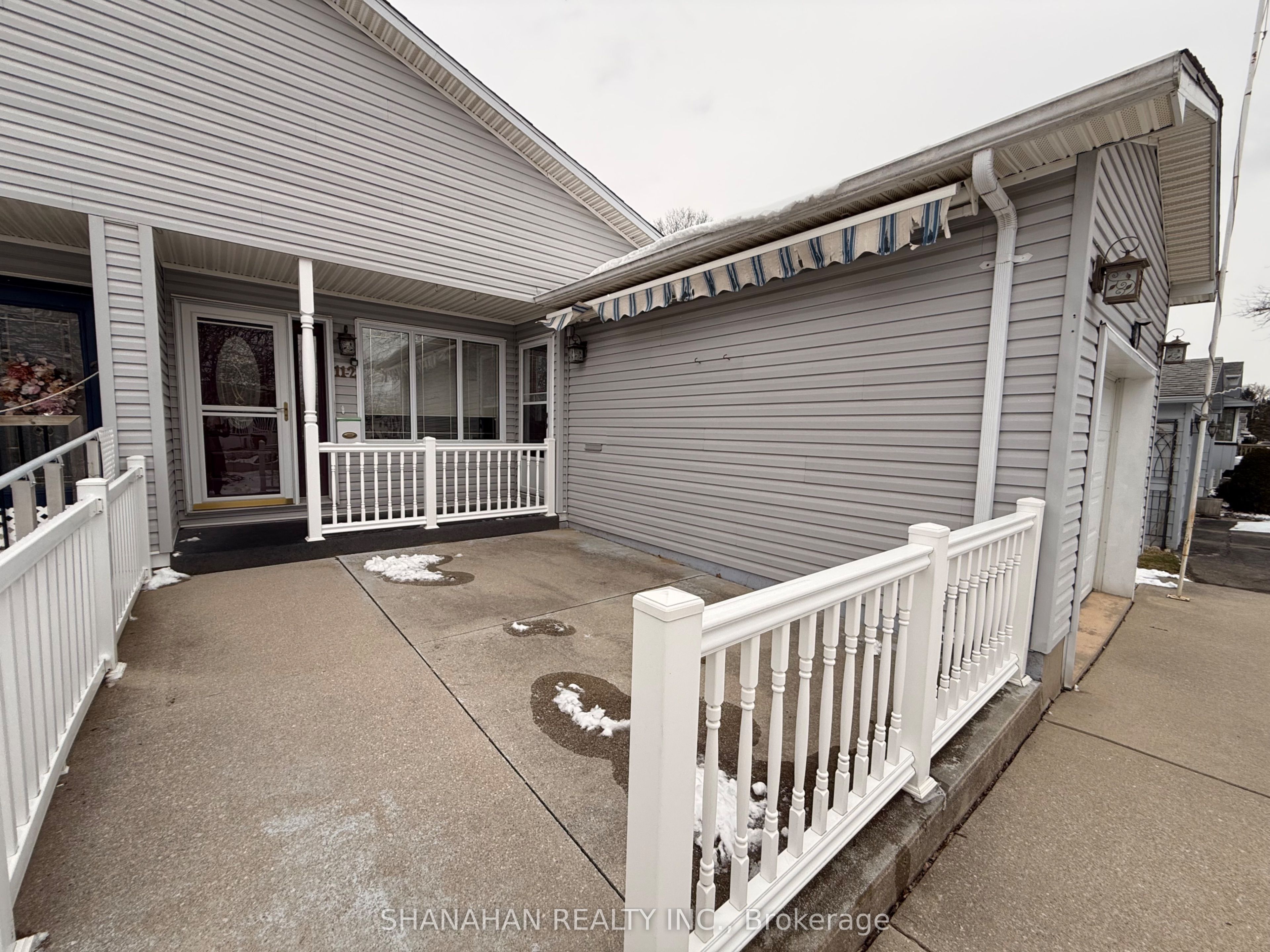 11-2 Stewart Street, Strathroy-Caradoc, ON N7G 1A1