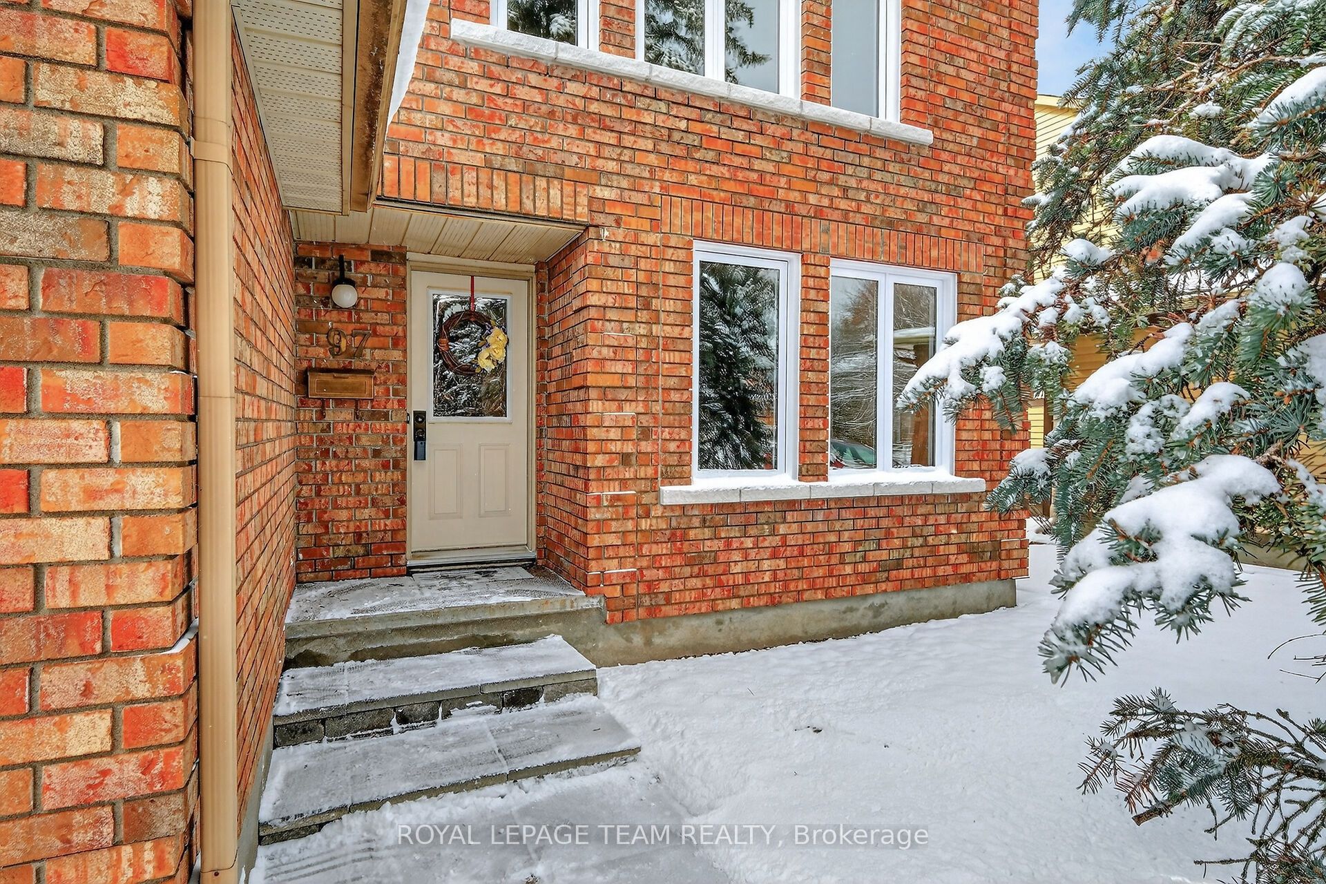 97 Huntsman Crescent, Kanata, ON K2M 1H8 photo 2