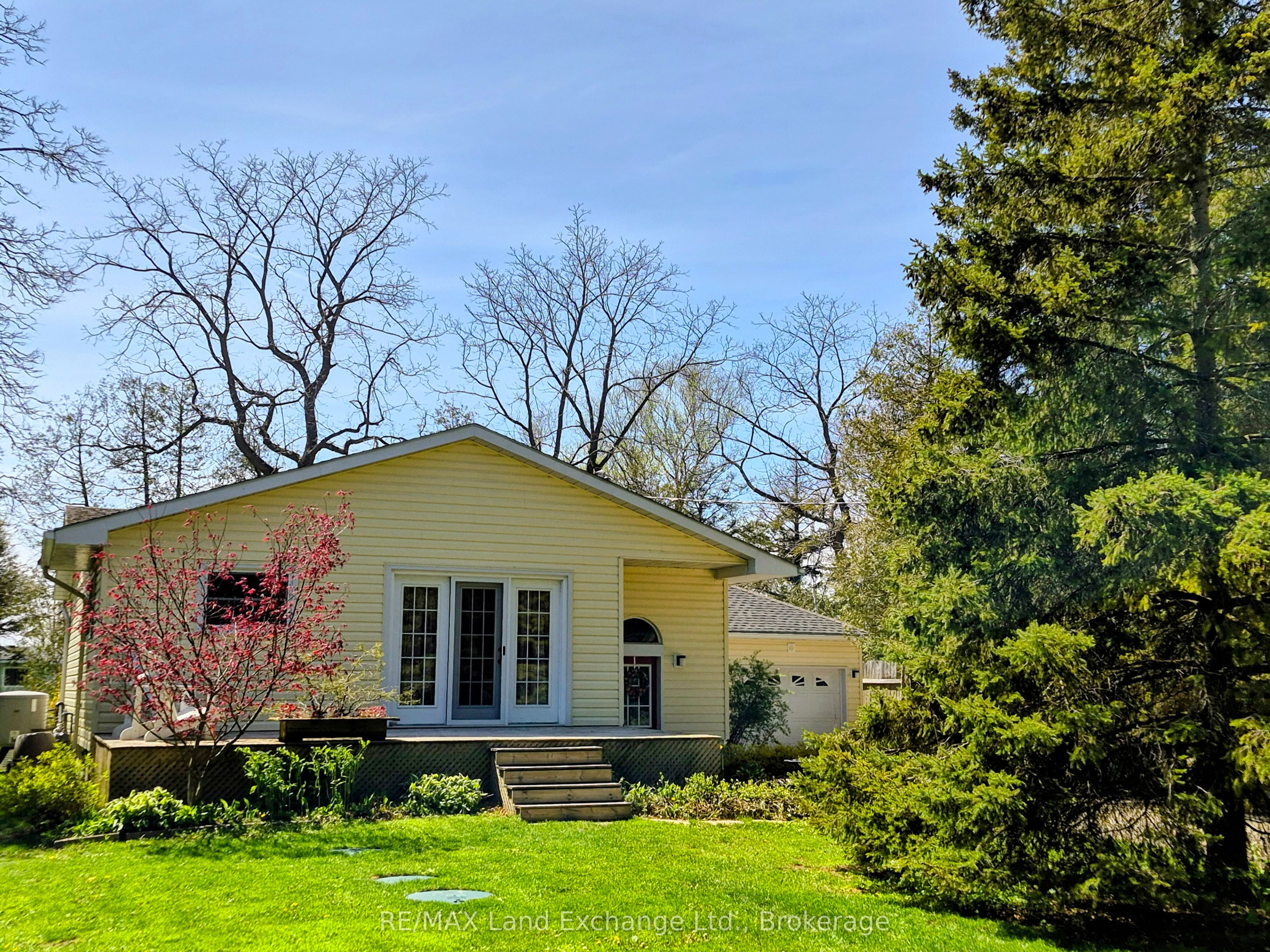 213 Huron Road, Huron-Kinloss, ON N2Z 2X3 photo 4