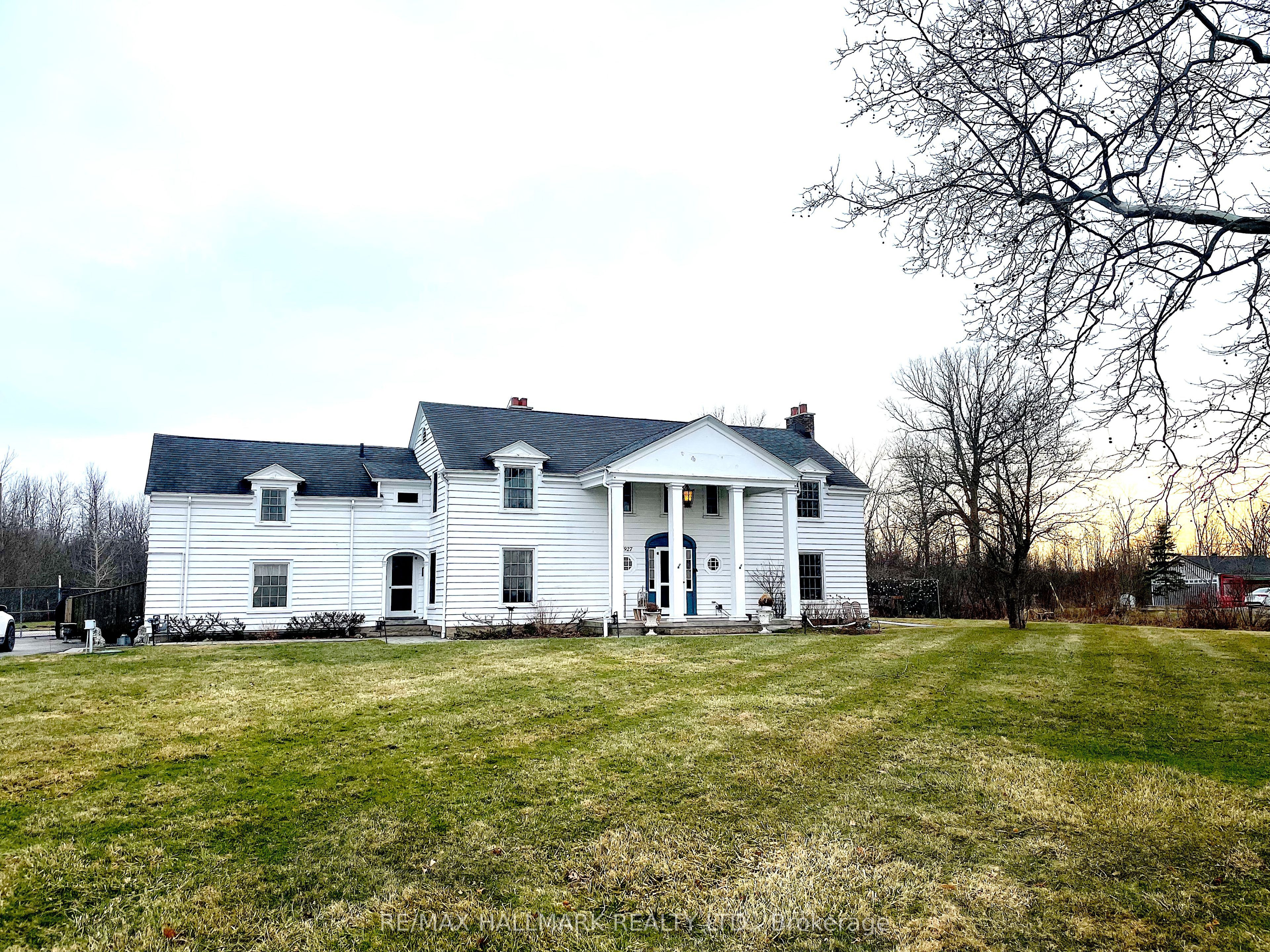 1927 Niagara Parkway, Fort Erie, ON L2A 5M4
