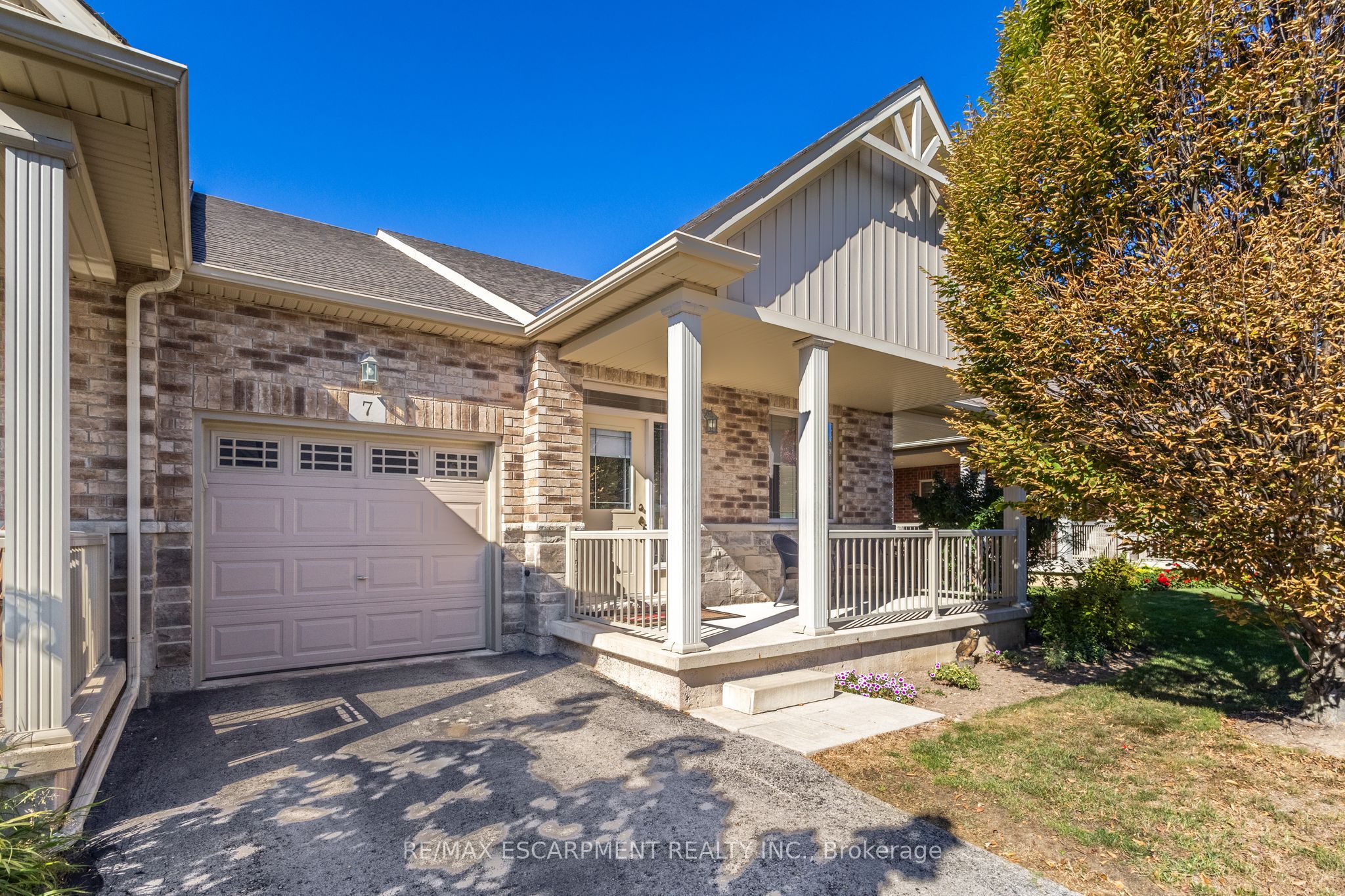 7 Gaddye Lane, Hamilton, ON L0R 1C0