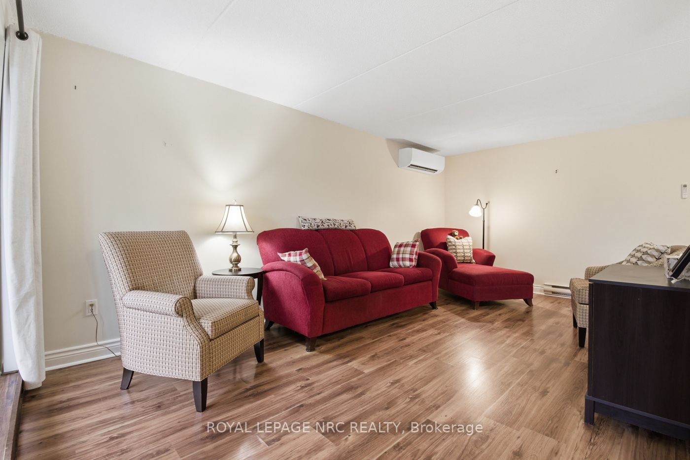 4658 Drummond Road 217, Niagara Falls, ON L2E 7E1 photo 3