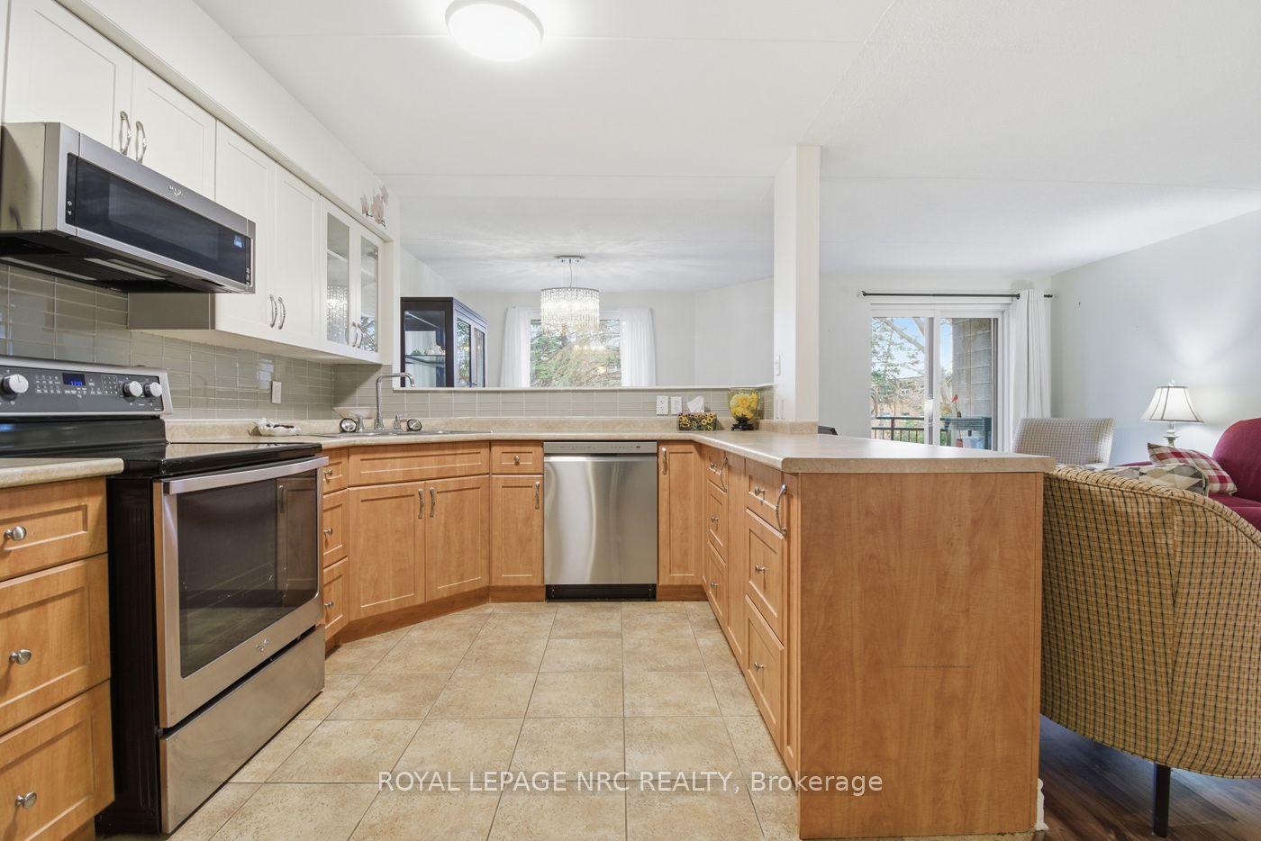 4658 Drummond Road 217, Niagara Falls, ON L2E 7E1 photo 4