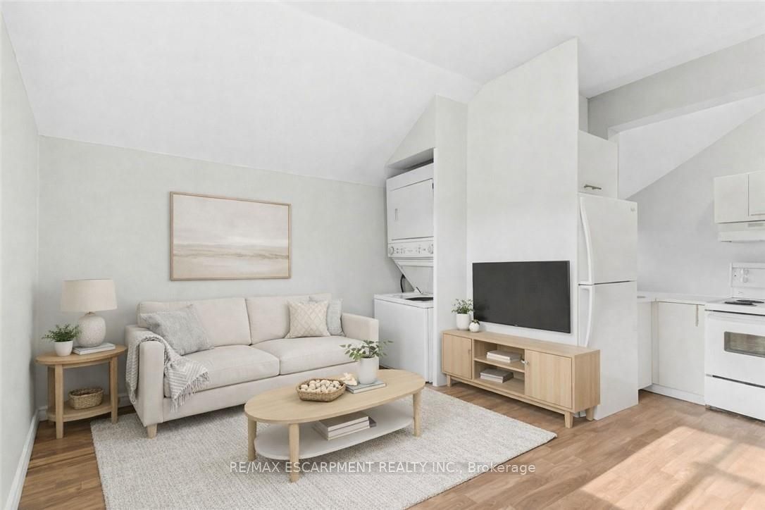 2 WINDSOR Street 2, Hamilton, ON L8R 2G8 photo 2