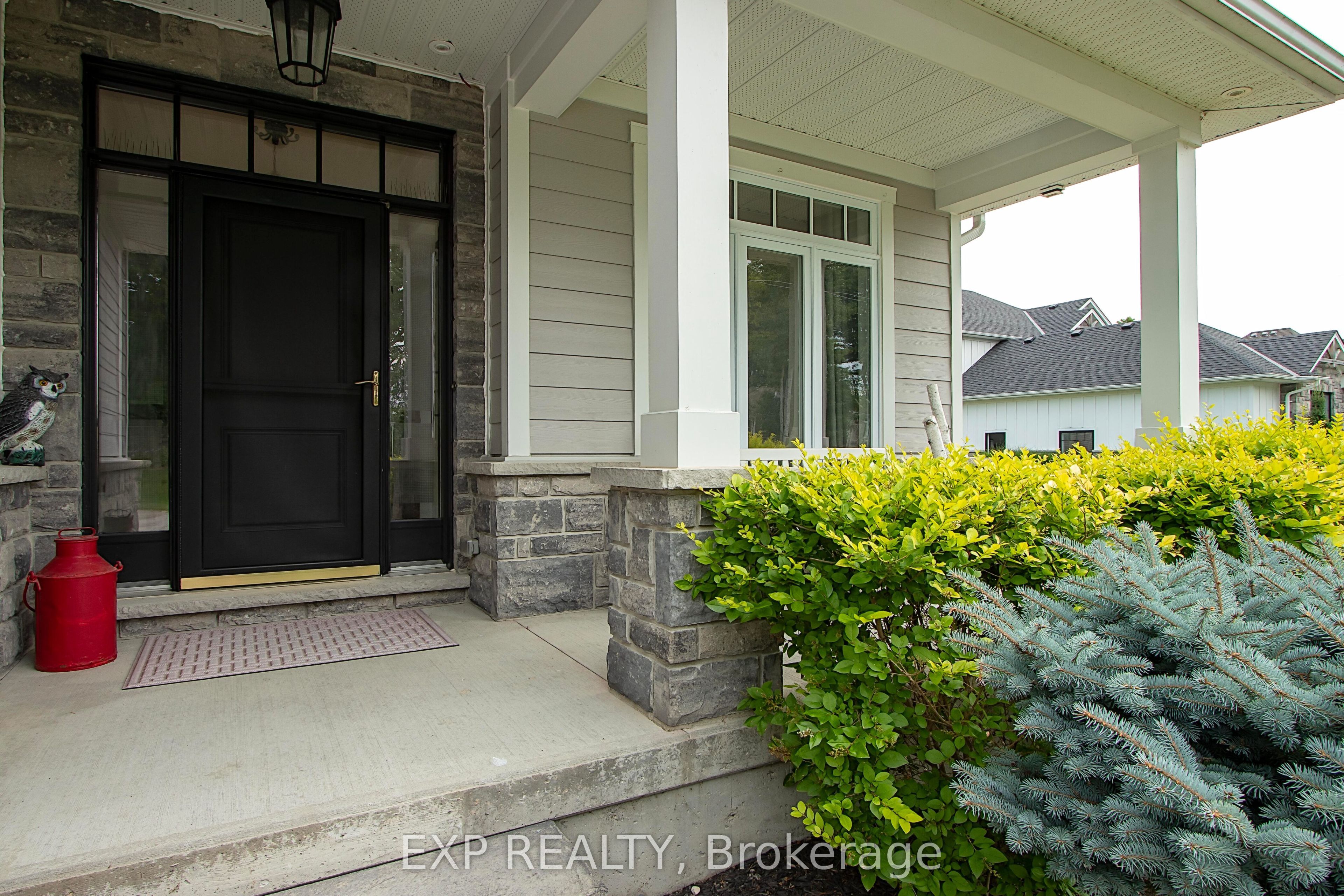 89 Gill Road, Lambton Shores, ON N0M 1T0 photo 5