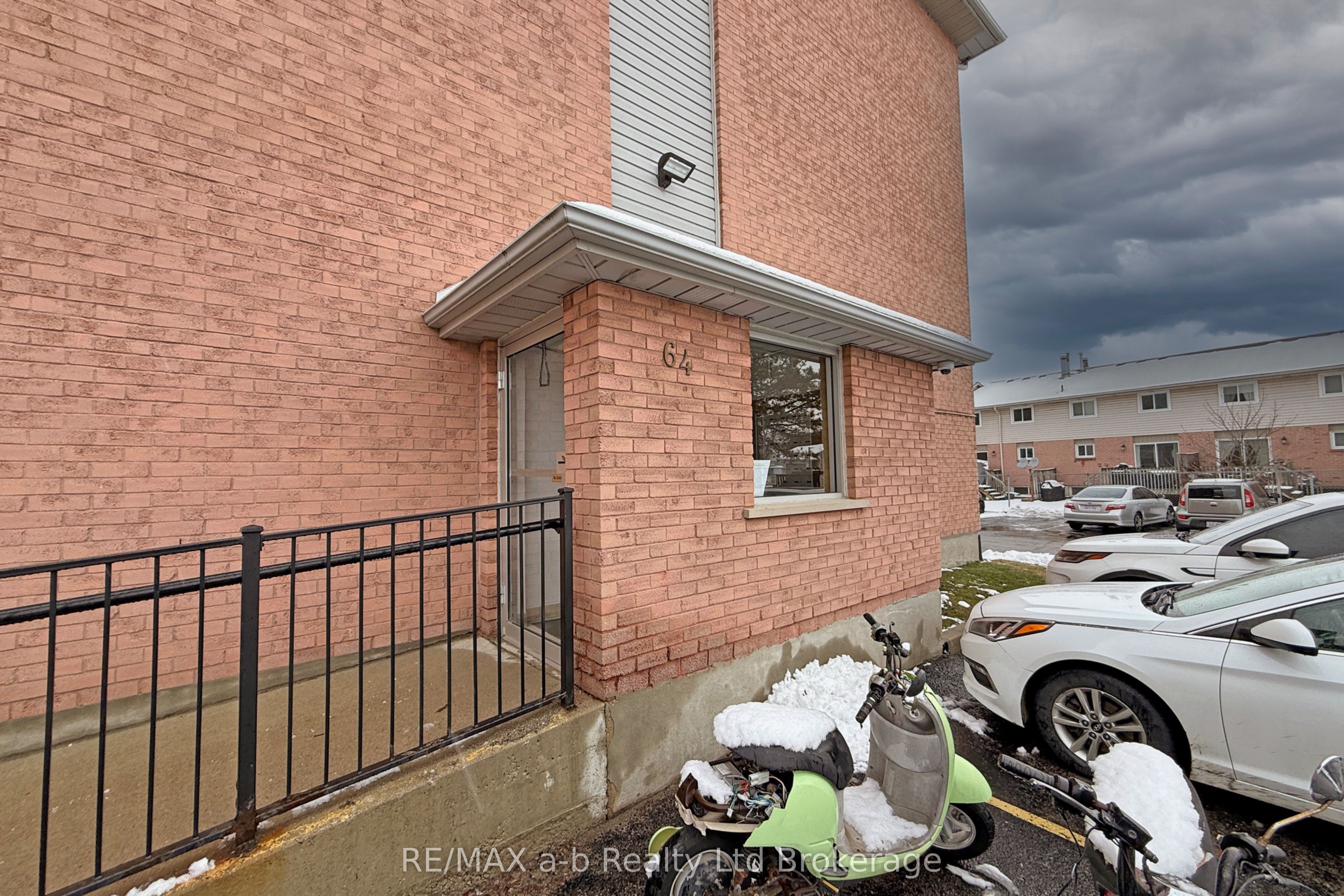 64 Hiawatha Road 36, Woodstock, ON N4T 1P4 photo 4