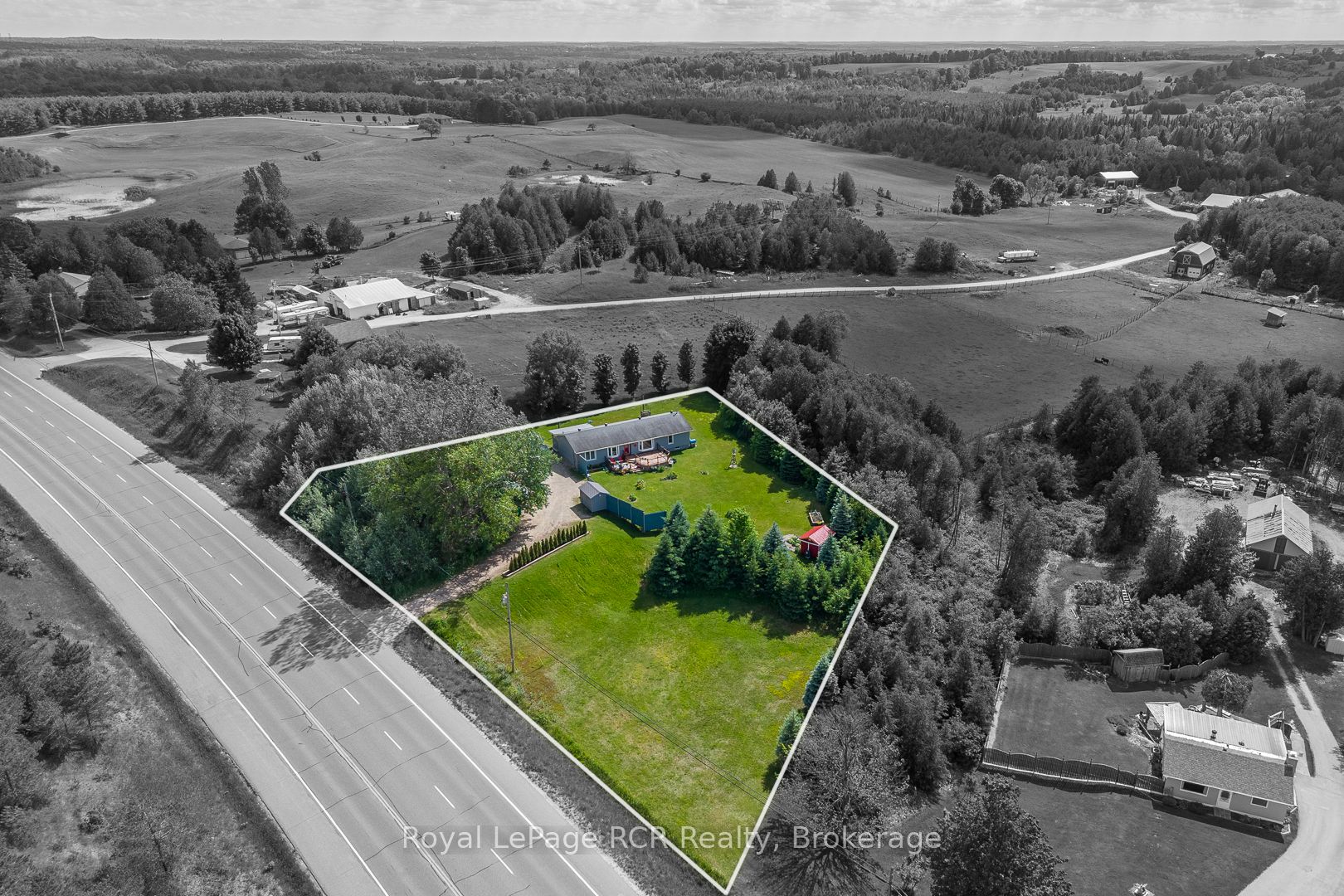 313338 6 Highway, West Grey, ON N0G 1R0