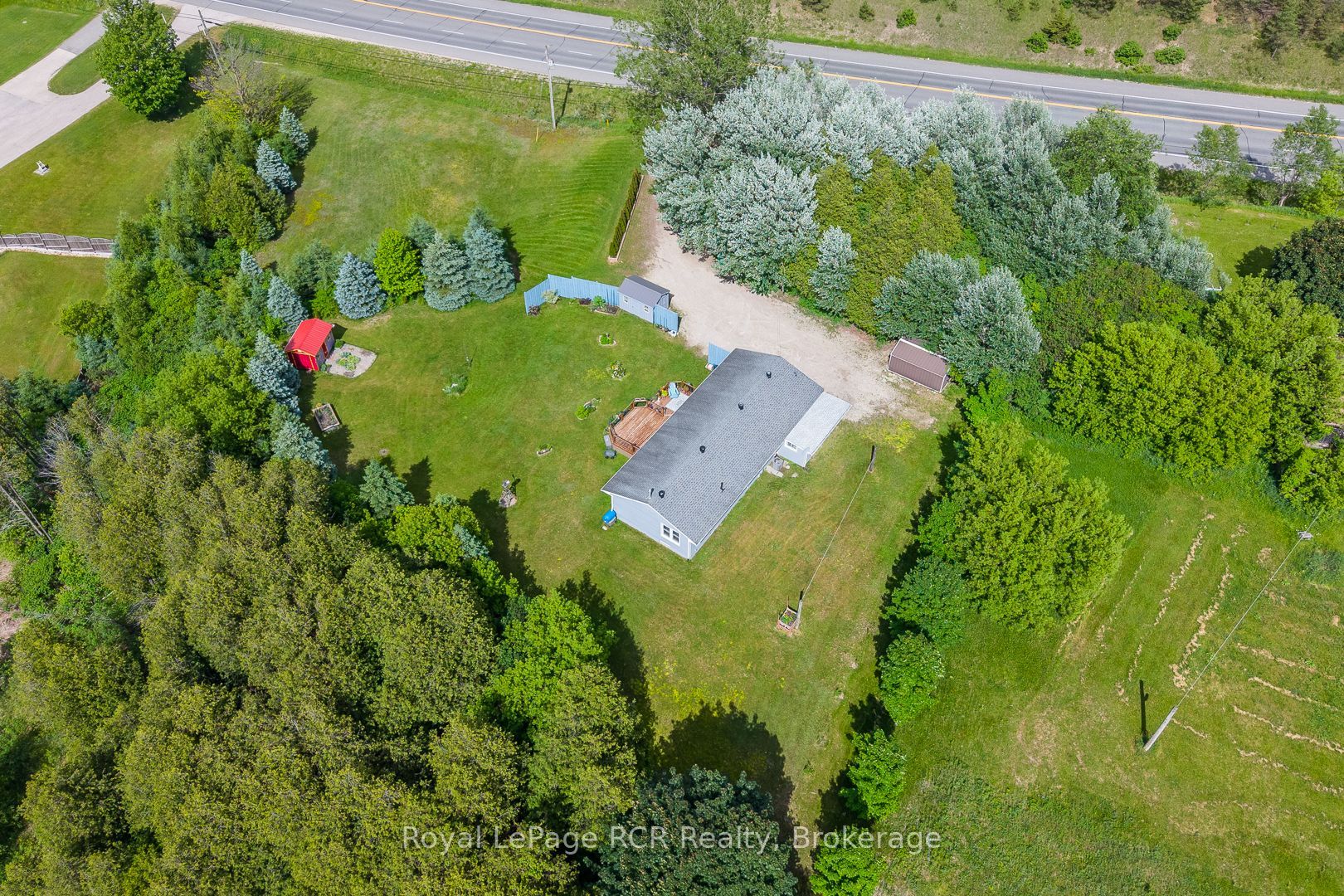 313338 6 Highway, West Grey, ON N0G 1R0 photo 2