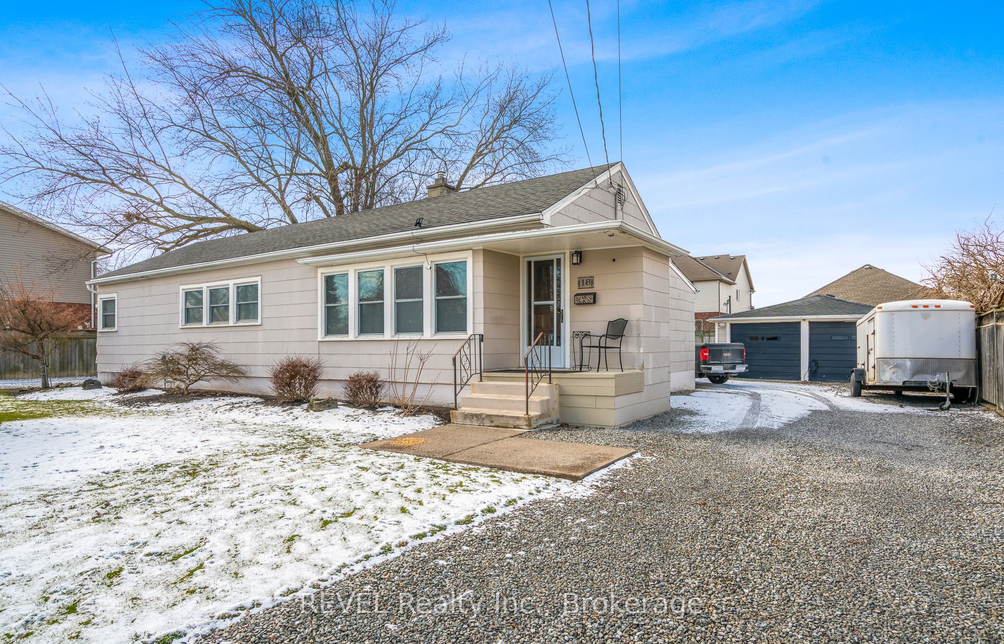 18 A,B,C,D Valley Road, St. Catharines, ON L2S 1Y6 photo 3