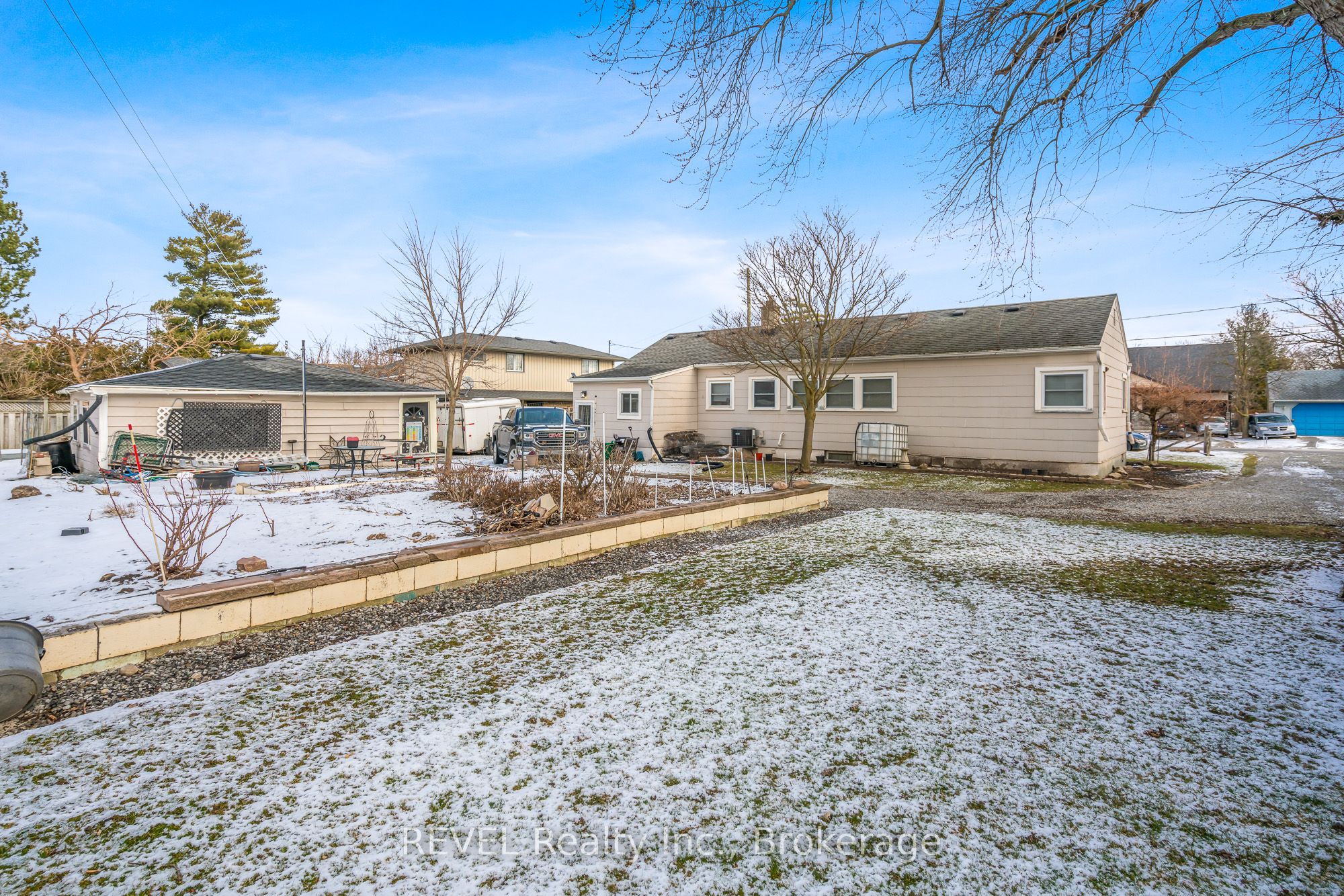 18 A,B,C,D Valley Road, St. Catharines, ON L2S 1Y6 photo 4