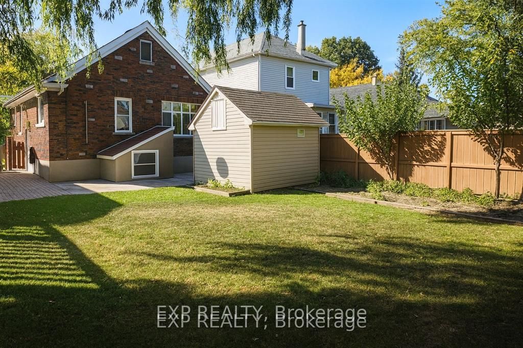 20 Marmora Street, St. Catharines, ON L2P 3C1 photo 2