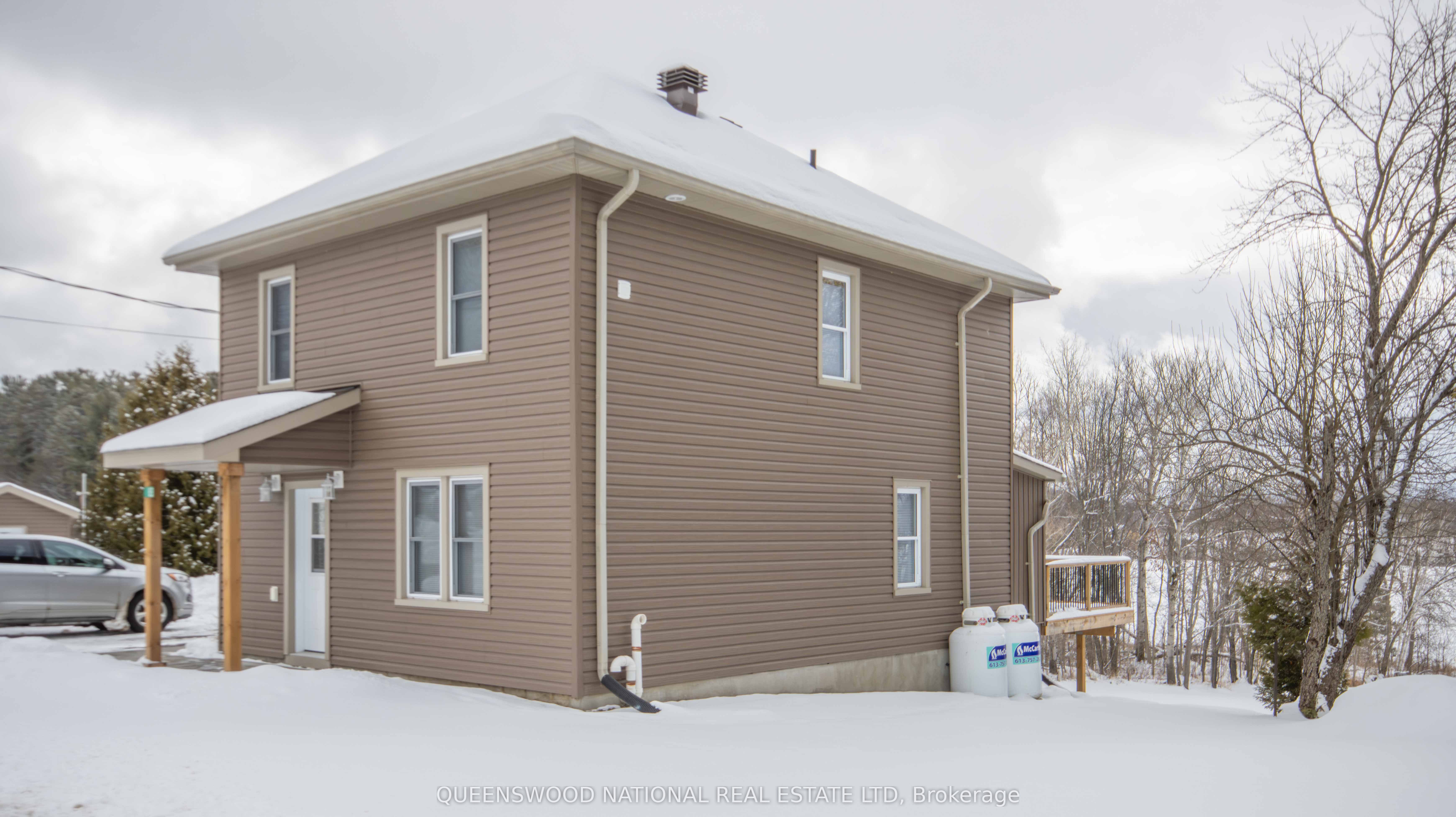 83 Siberia Road W, Madawaska Valley, ON K0J 1B0 photo 3