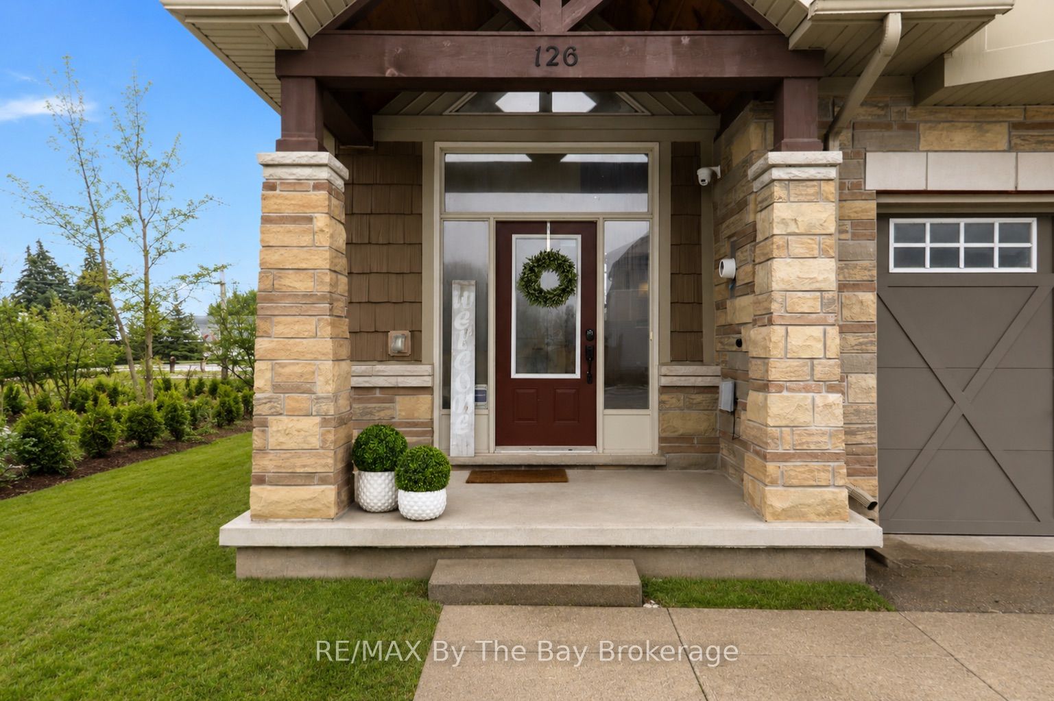 126 Delphi Lane, Blue Mountains, ON N0H 1J0 photo 2