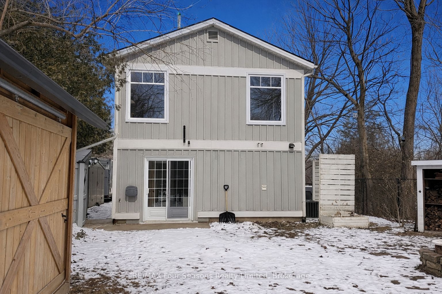 265 Mill Street, Saugeen Shores, ON N0H 2C2 photo 2