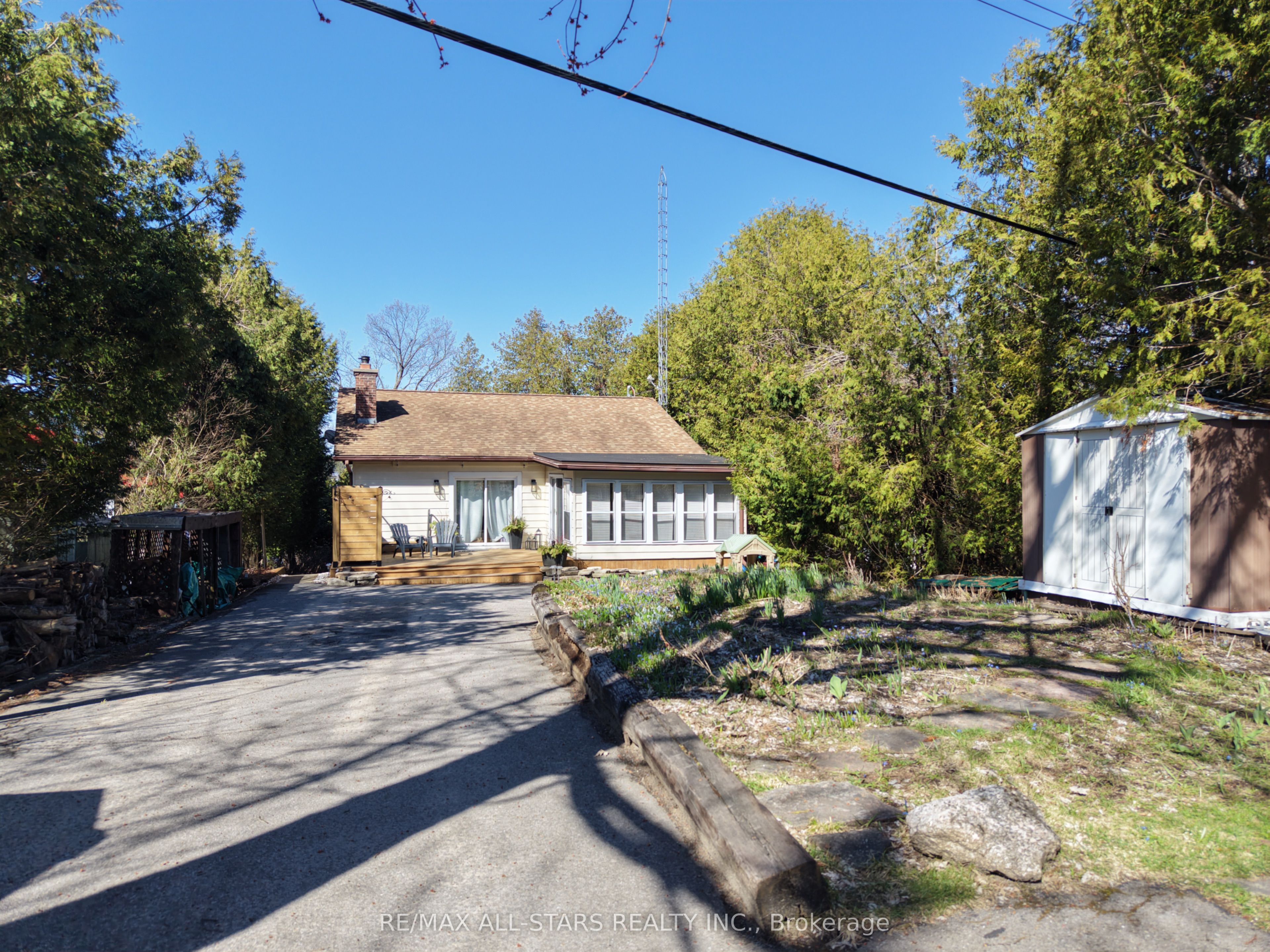 393 Hillside Drive, Kawartha Lakes, ON K0M 1C0 photo 2