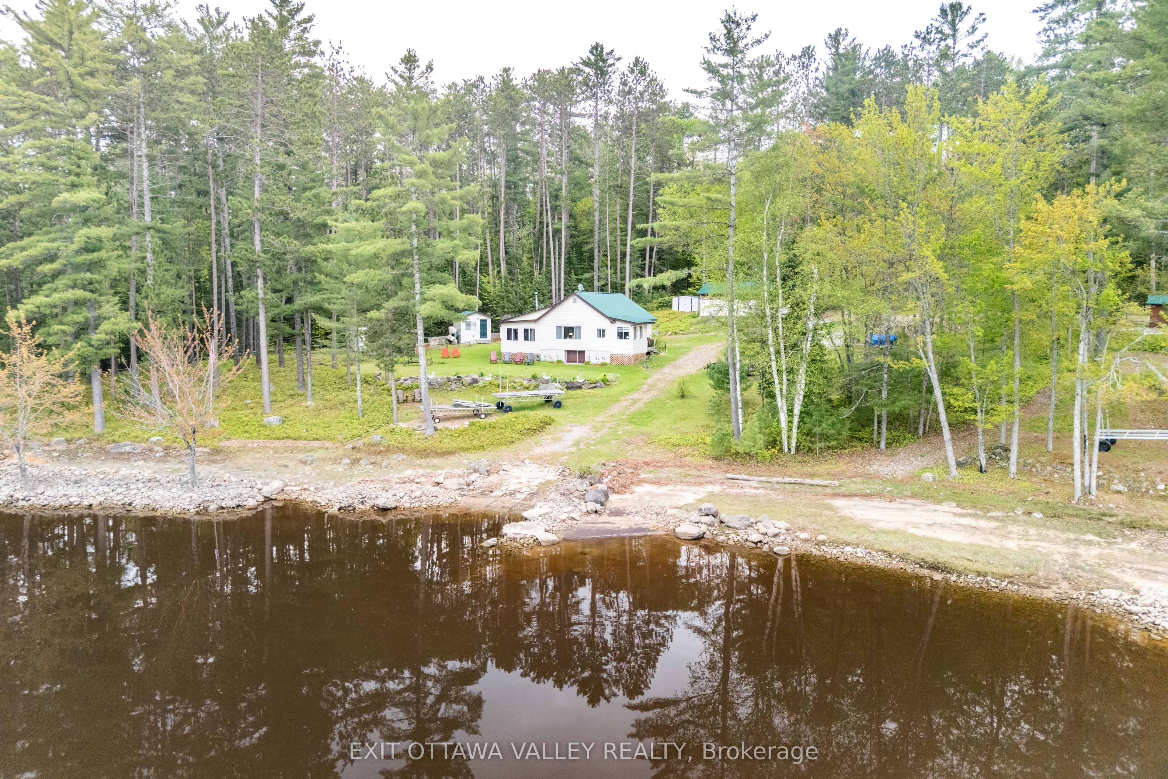51 Myrlin Way, Laurentian Hills, ON K0J 1P0 photo 2