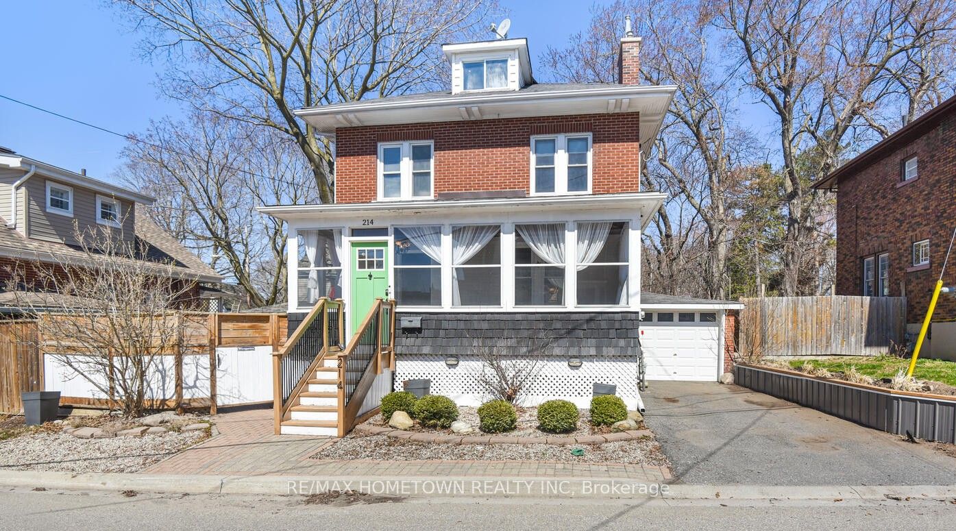 214 James Street E, Brockville, ON K6V 1L8 photo 2