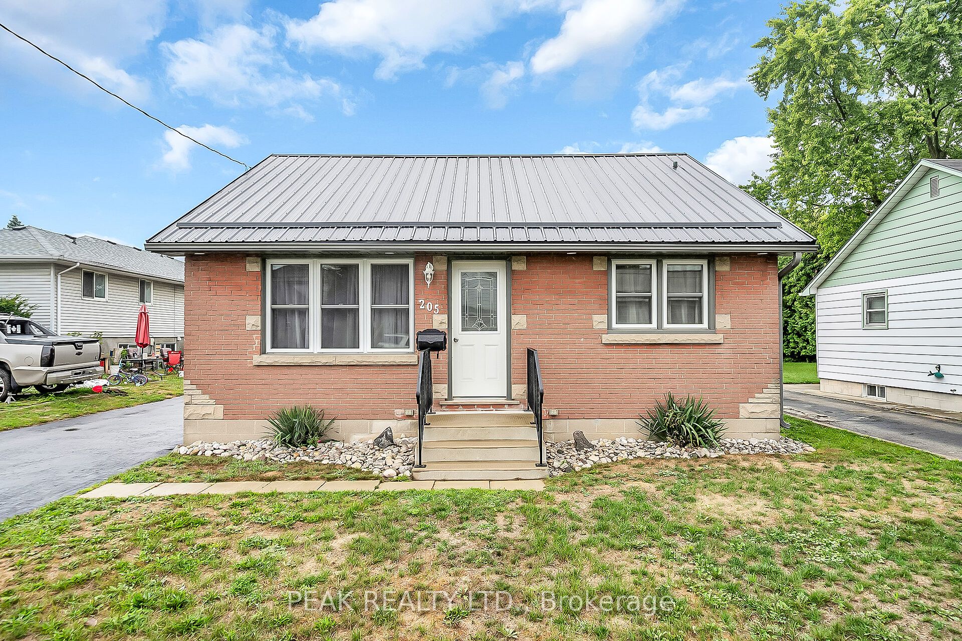 205 Crysler Street, Norfolk, ON N4B 1H9
