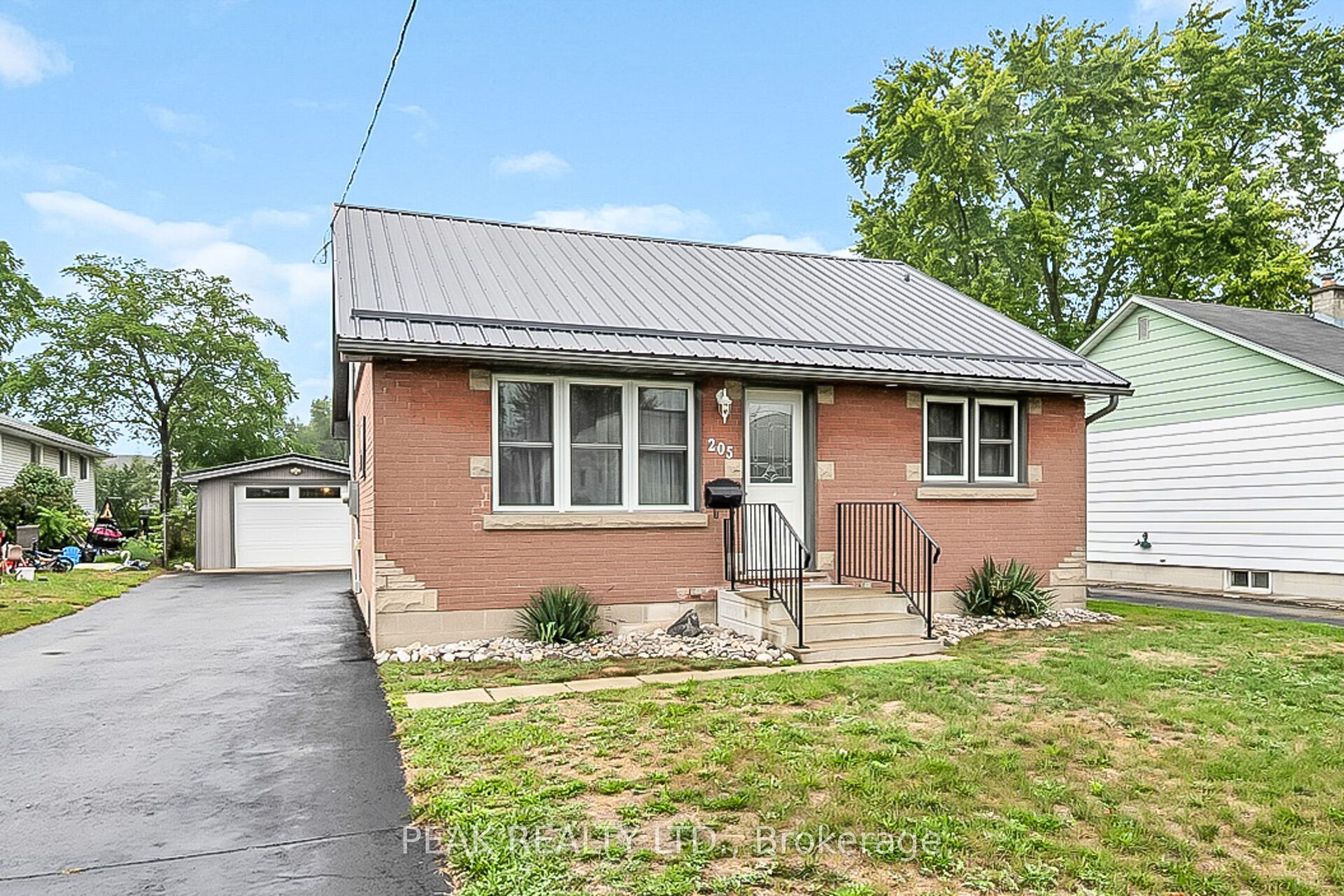 205 Crysler Street, Norfolk, ON N4B 1H9 photo 4