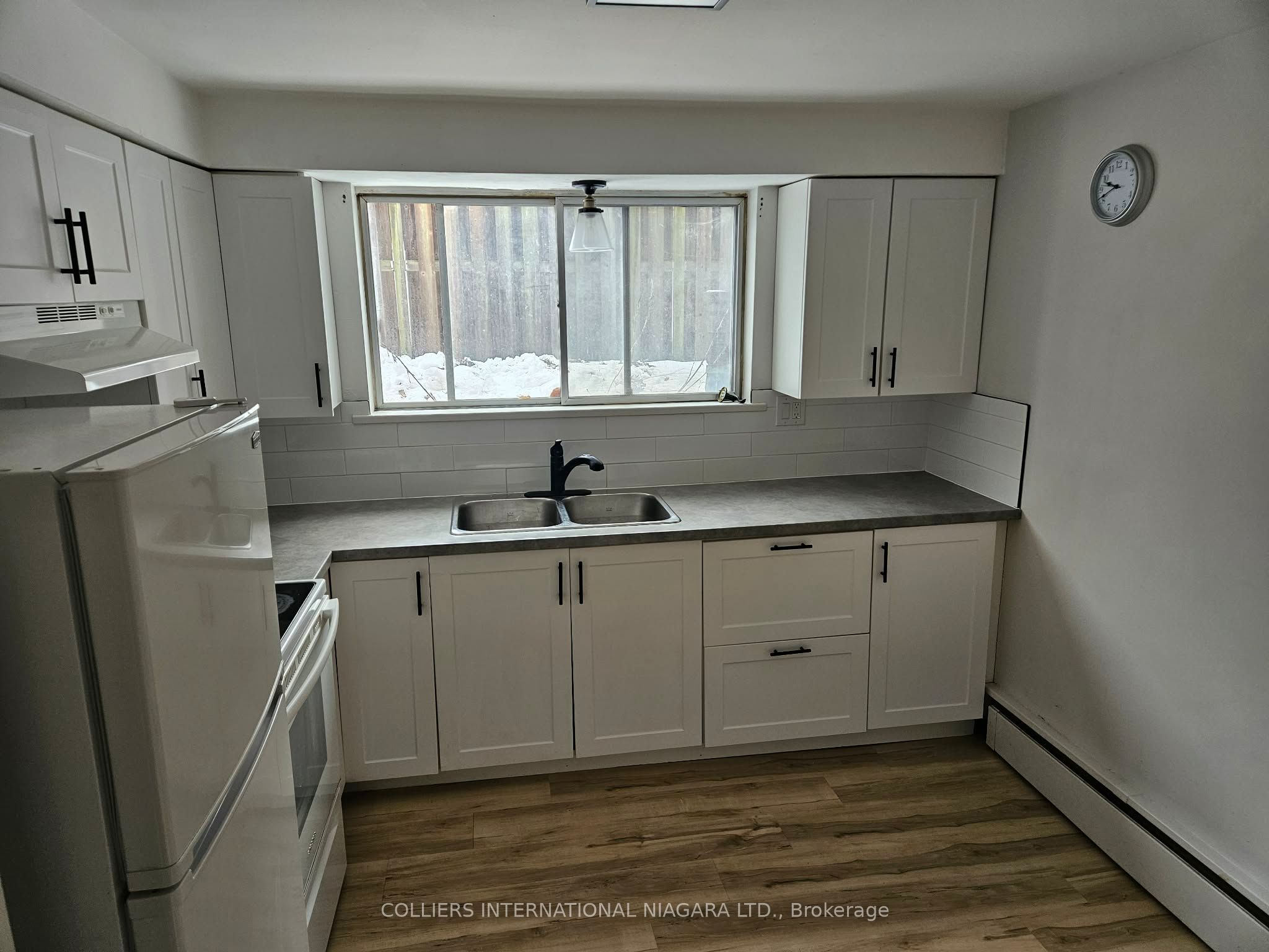 6256 Barker Street 3, Niagara Falls, ON L2G 1Y7 photo 2