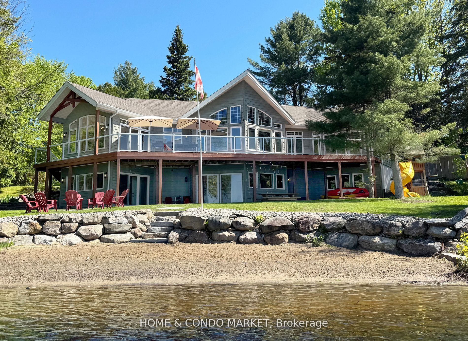 14 Charles Avenue, McKellar, ON P2A 0B4