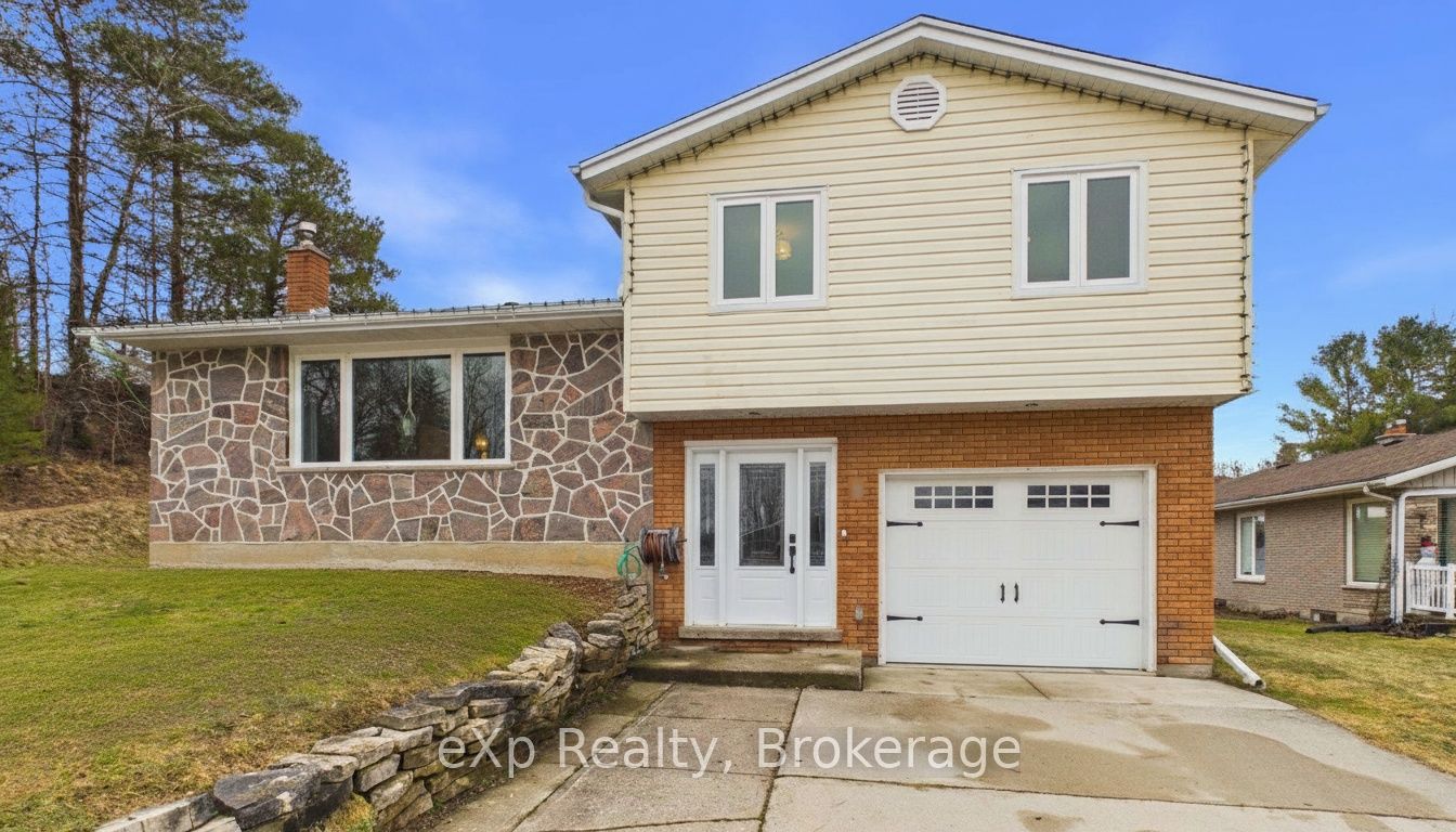 1 Centennial Drive, Brockton, ON N0G 2V0