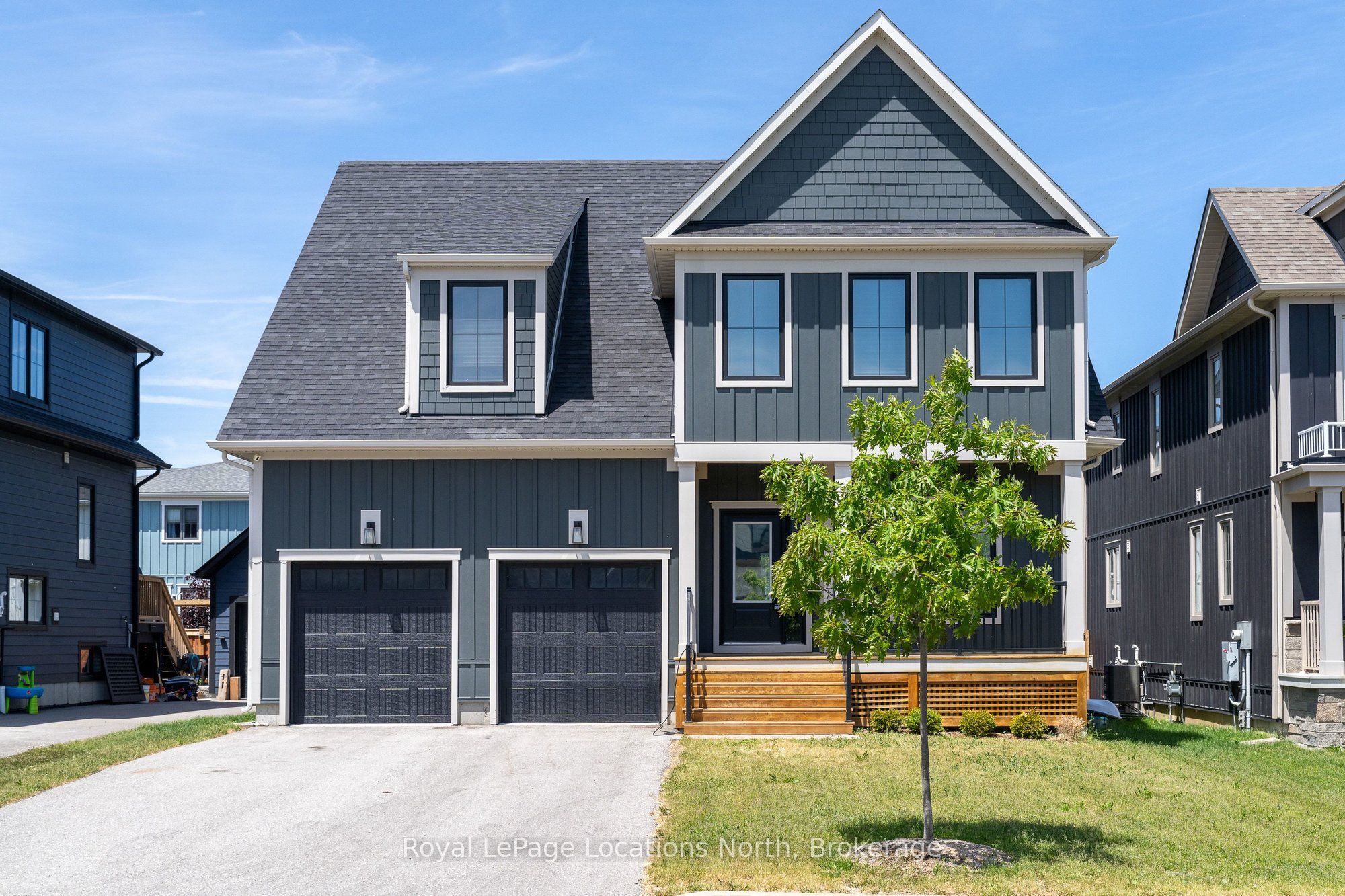 195 Courtland Street W, Blue Mountains, ON L9Y 4E4