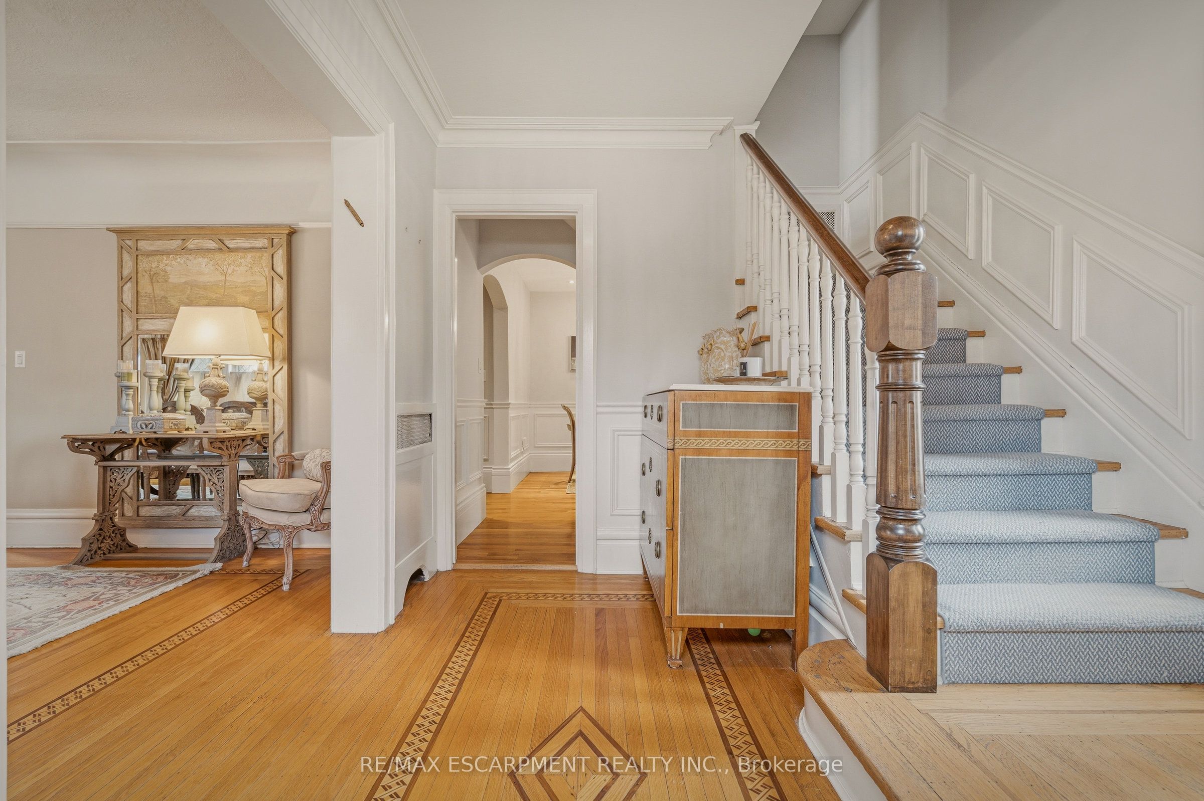 74 OAK KNOLL Drive, Hamilton, ON L8S 4C4 photo 5