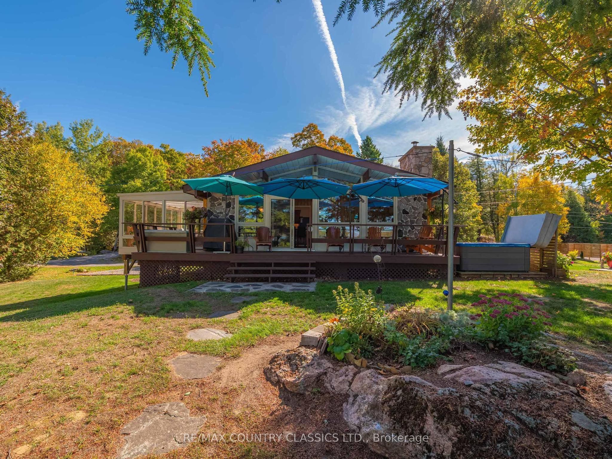 27 Martin Lane, North Kawartha, ON K0L 1A0