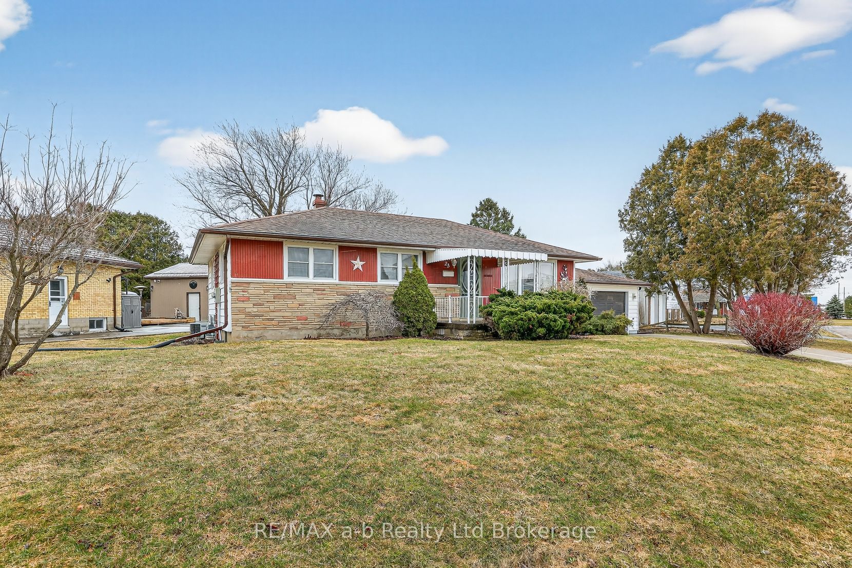 23 Glenn Avenue, Ingersoll, ON N5C 2C9 photo 2
