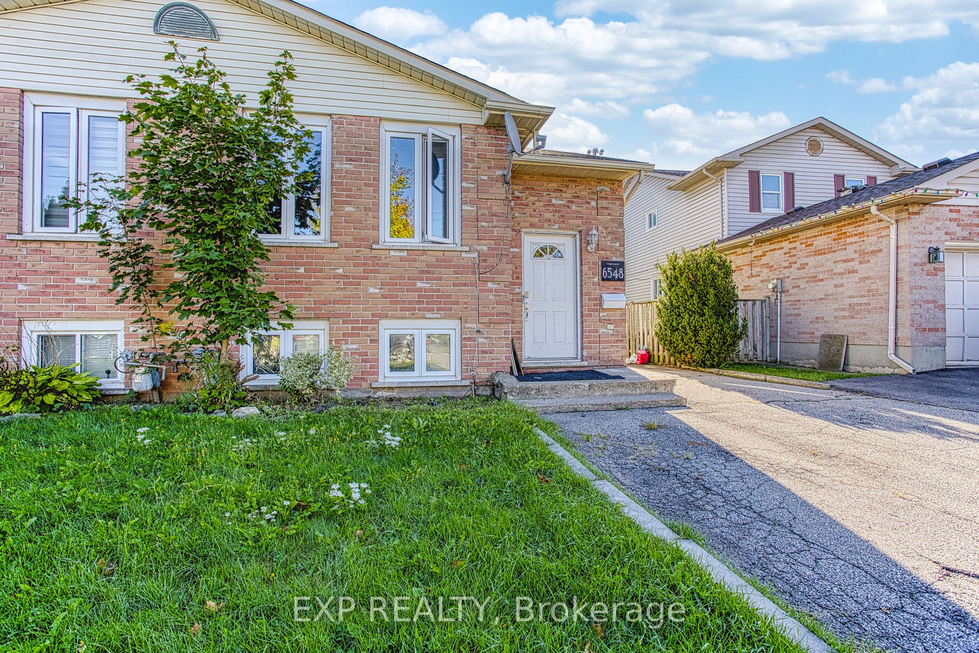 6548 Laguna Court, Niagara Falls, ON L2H 2W3 photo 2