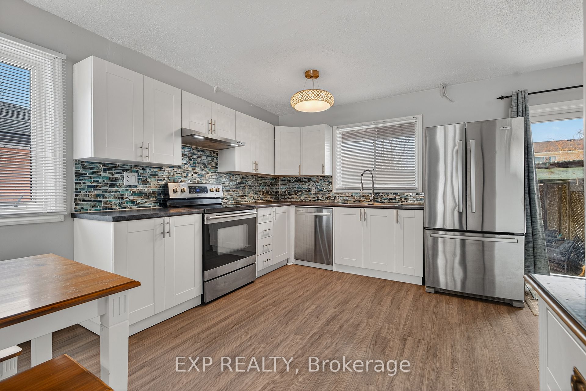 196 Lightbourne Avenue, Stratford, ON N4Z 1E1 photo 5