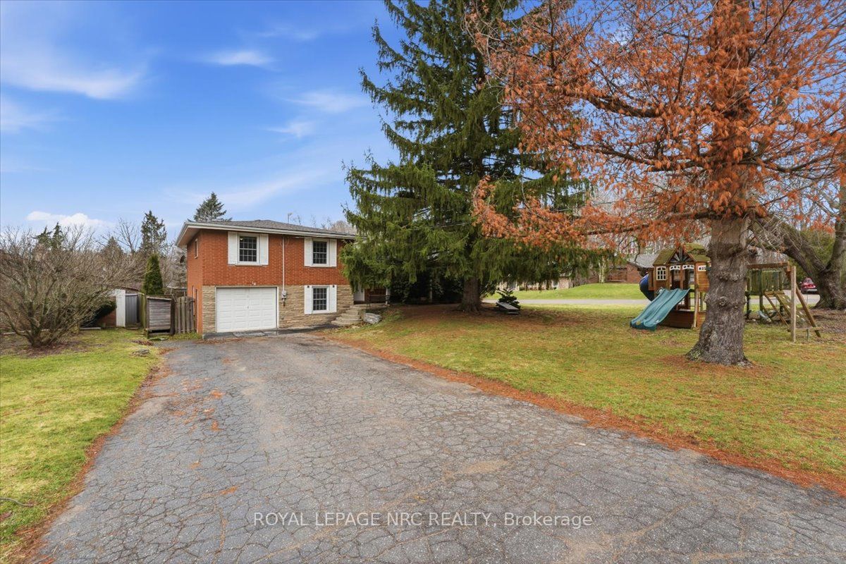14 Valiant Street, Pelham, ON L0S 1E0 photo 3