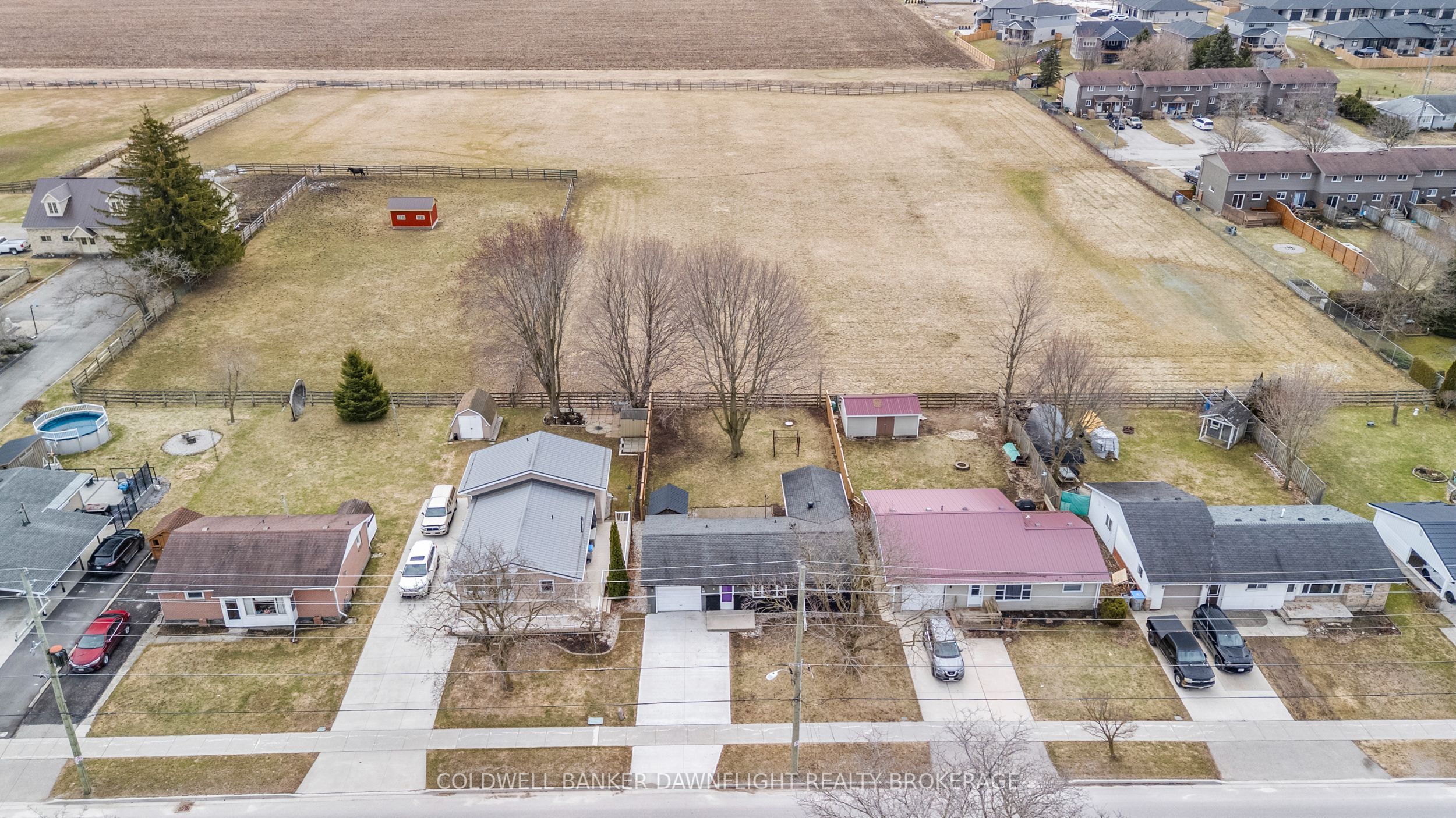 161 HURON Street E, South Huron, ON N0M 1S1 photo 3