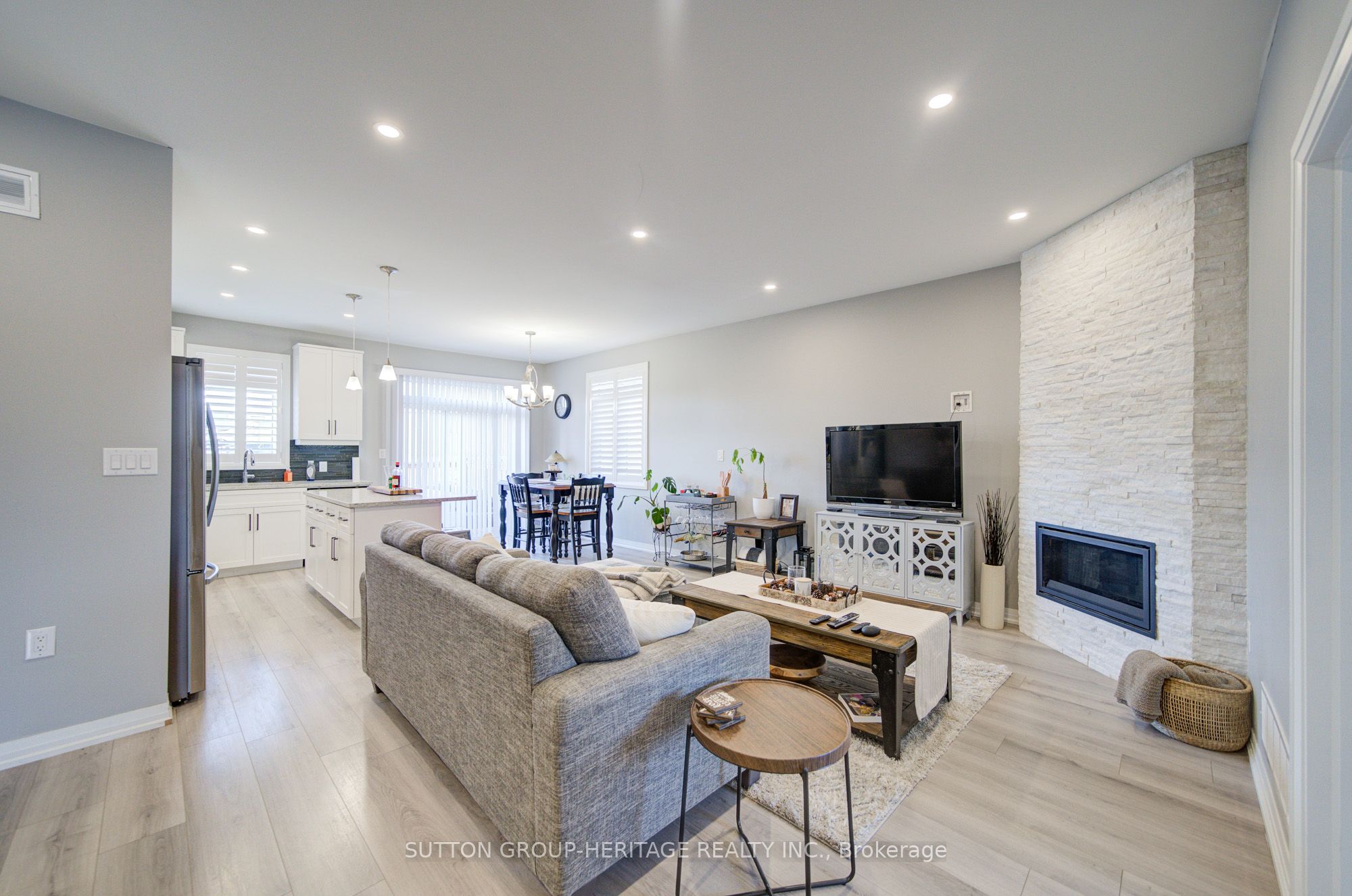 42 McFarland Drive, Belleville, ON K8N 2X2 photo 5