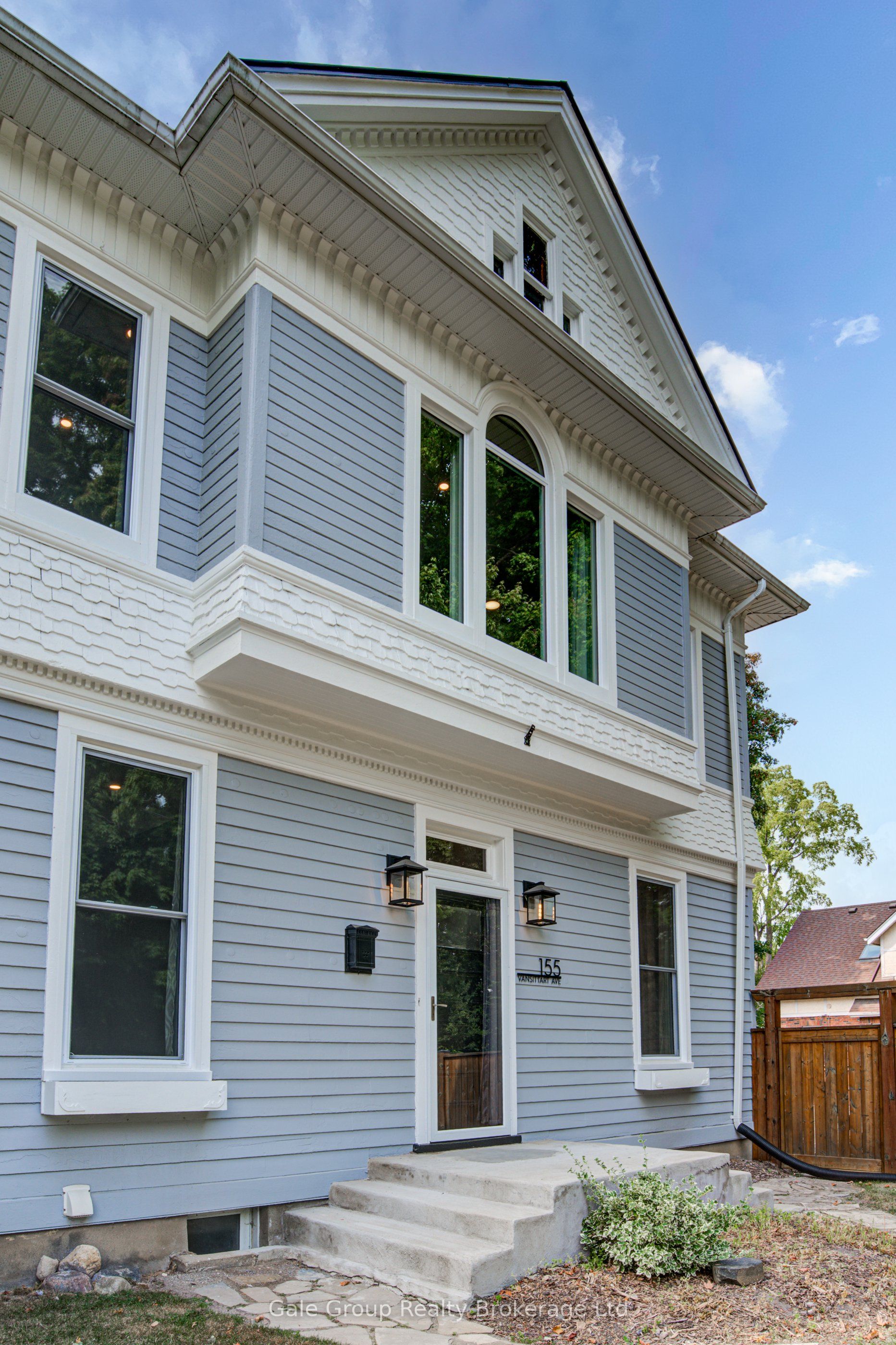 155 Vansittart Avenue, Woodstock, ON N4S 6E7 photo 4
