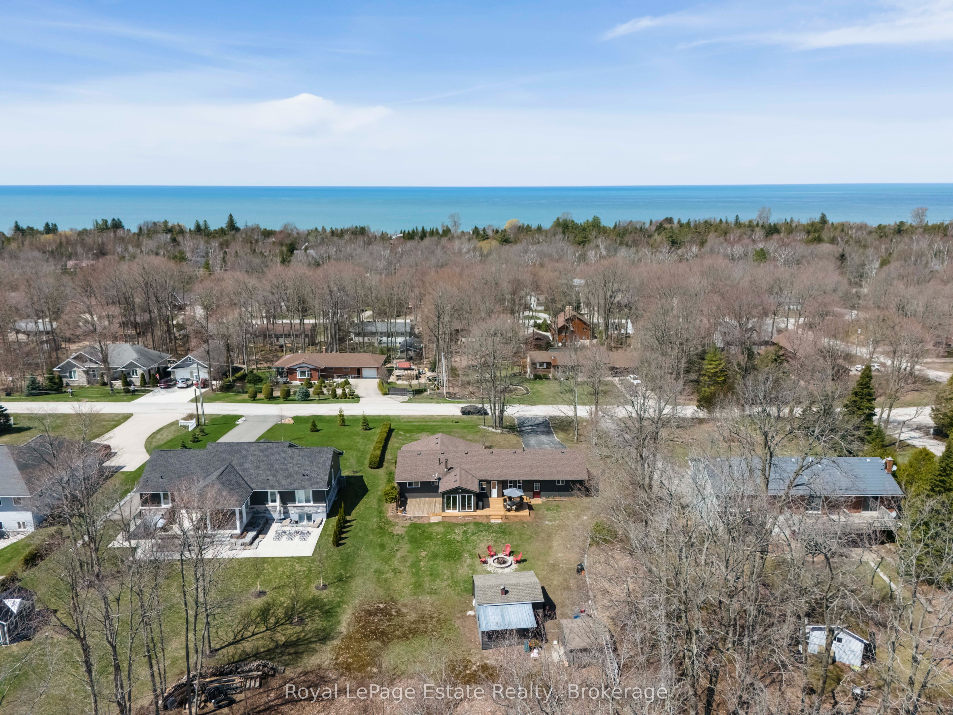 90 Carson Lake Crescent, South Bruce Peninsula, ON N0H 2G0 photo 4