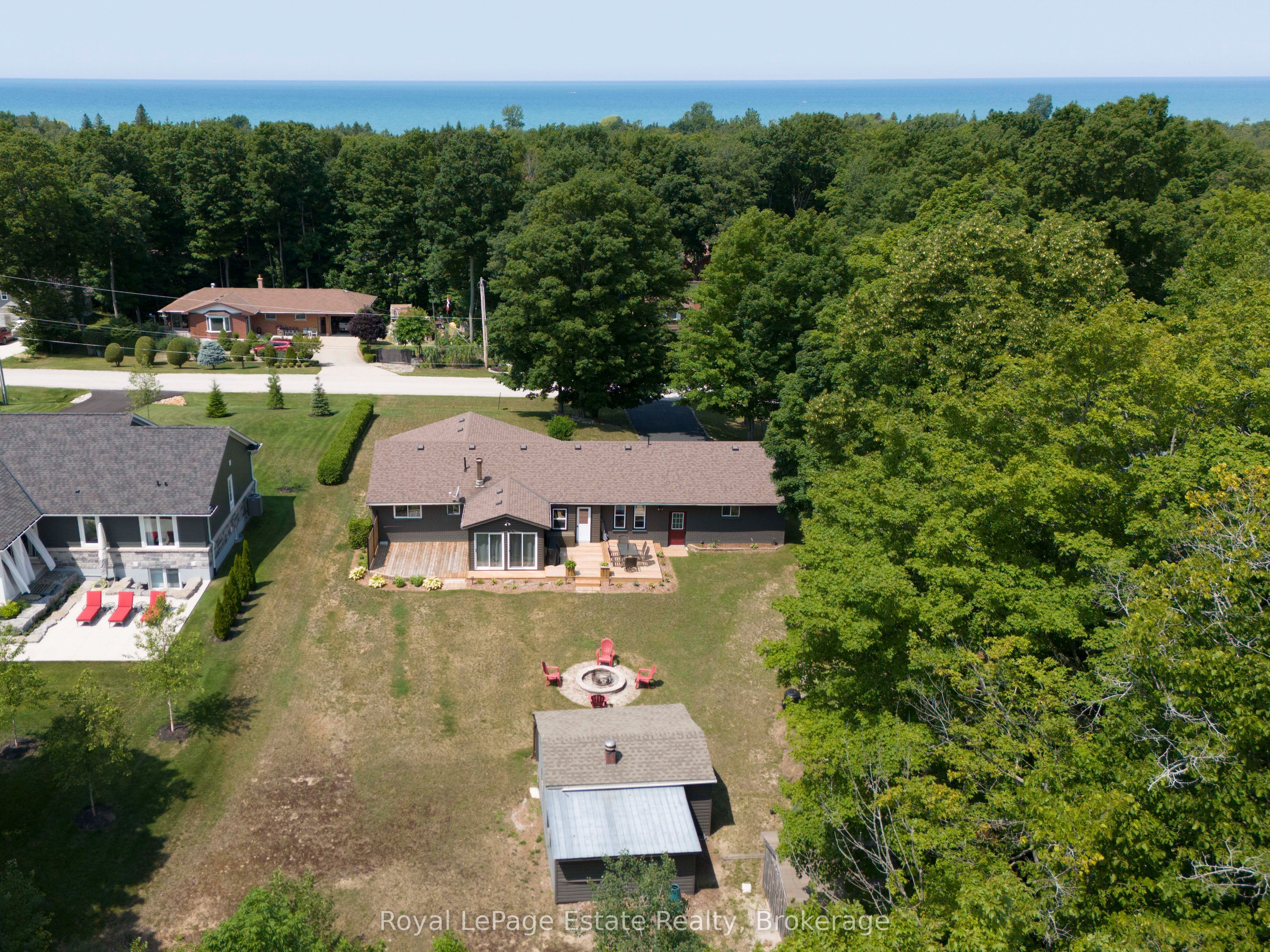 90 Carson Lake Crescent, South Bruce Peninsula, ON N0H 2G0 photo 5