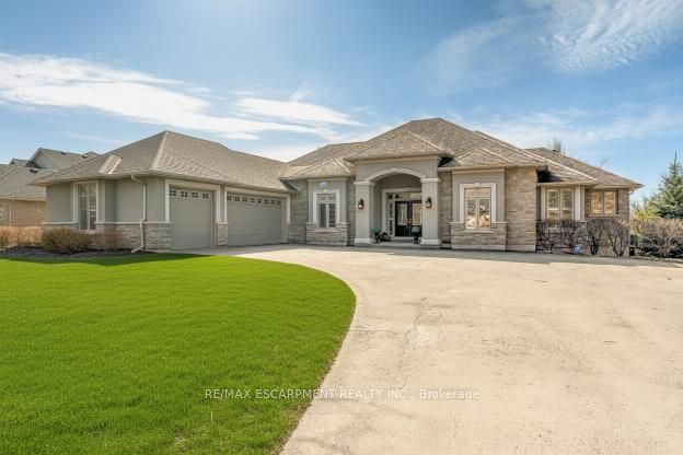 1318 Concession 6, Hamilton, ON L8B 1N1 photo 2