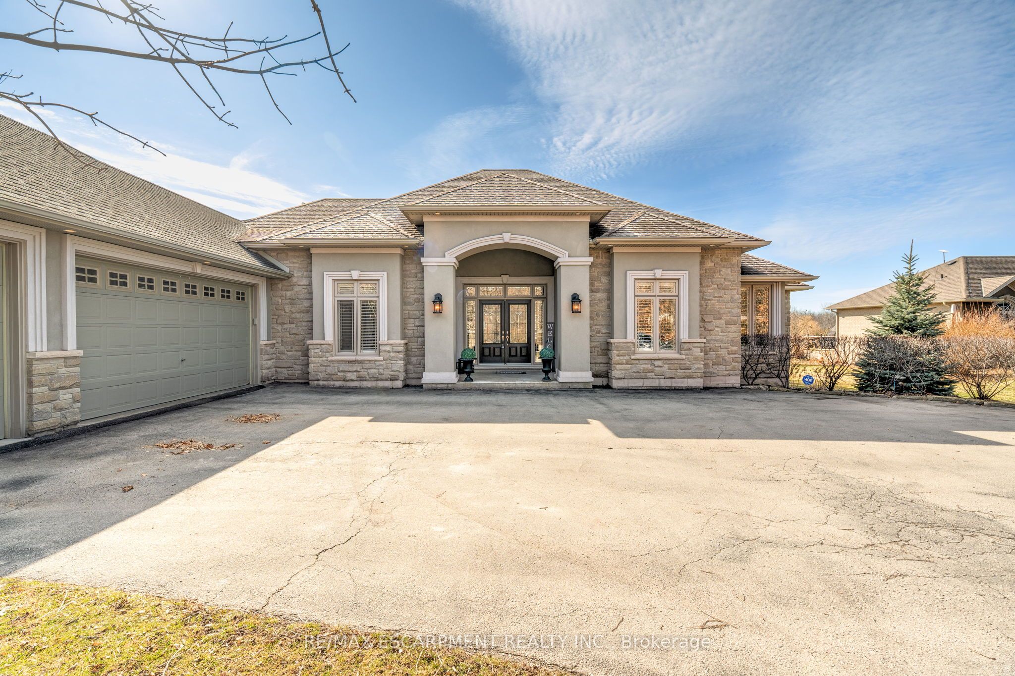 1318 Concession 6, Hamilton, ON L8B 1N1 photo 3