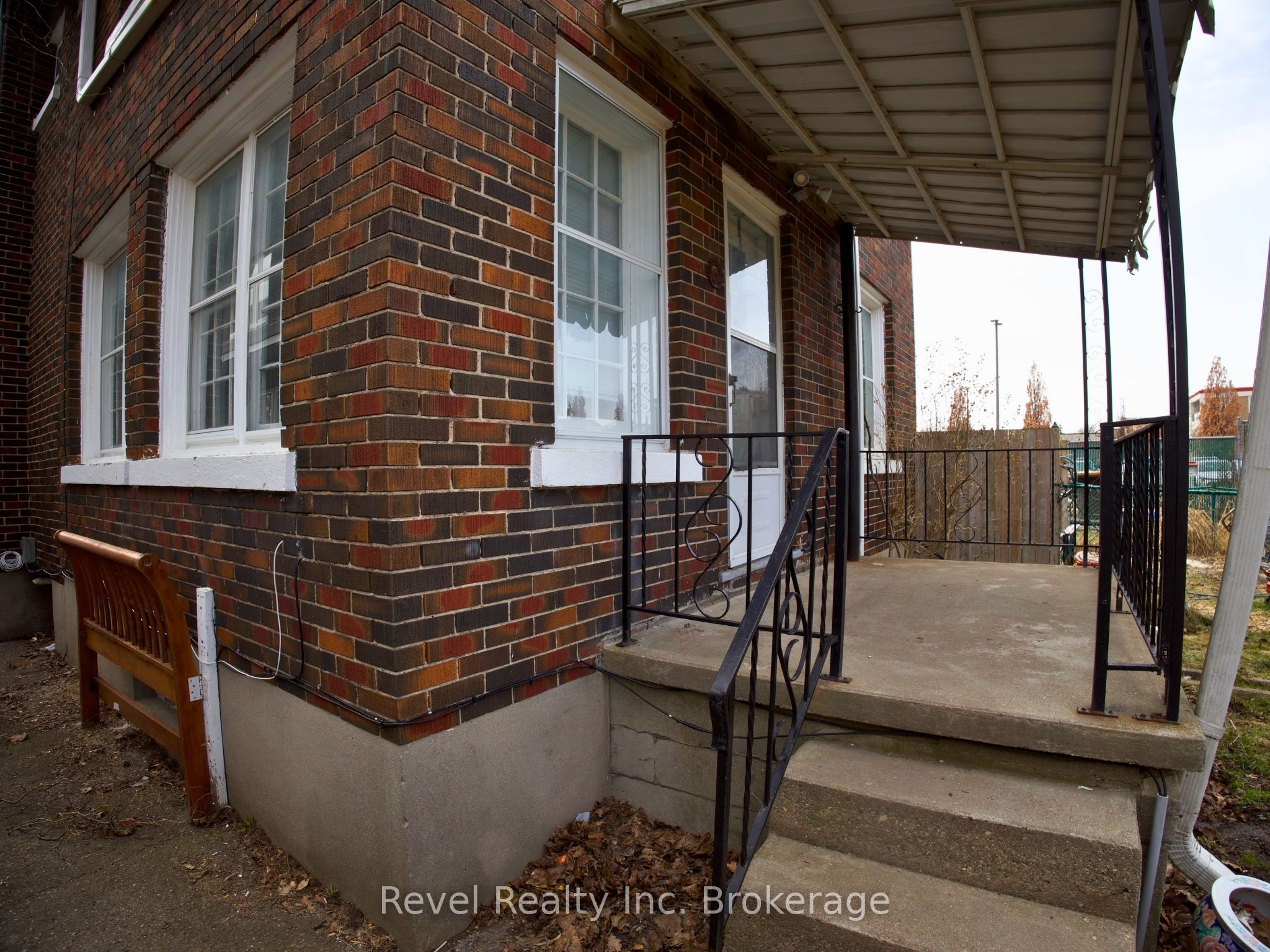 511 King Street B, Woodstock, ON N4S 1M7 photo 2