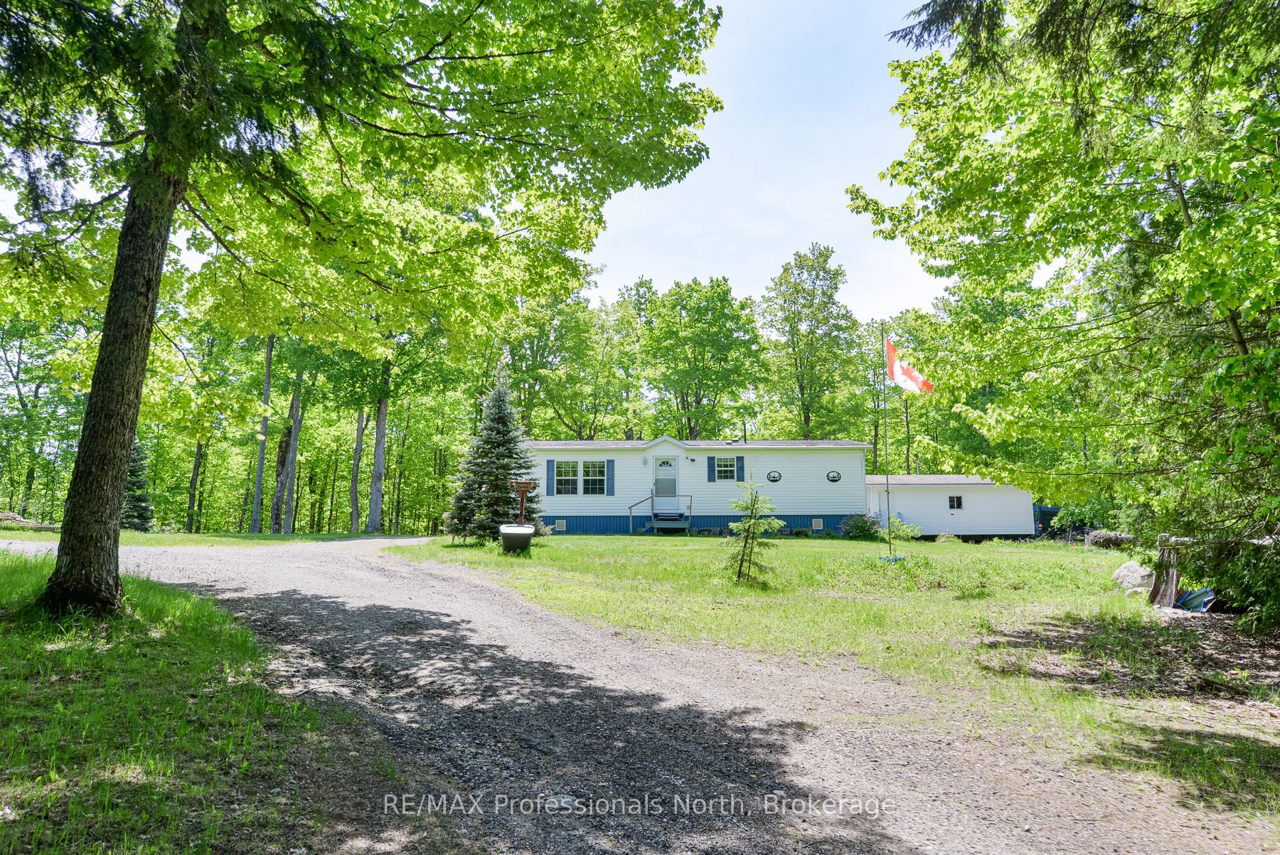 1874 Highway 118 E, Bracebridge, ON P1L 1X1
