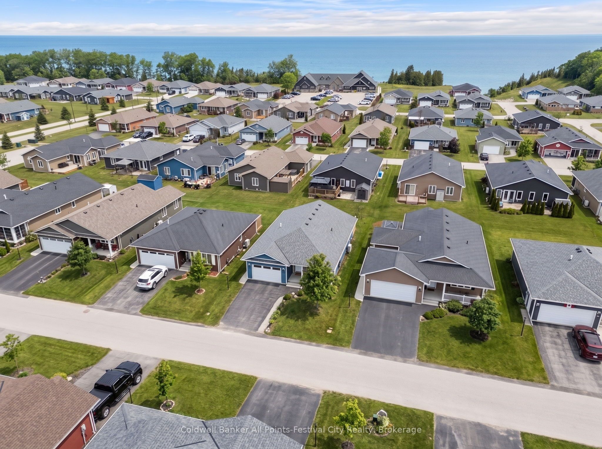 44 Huron Heights Drive, Ashfield-Colborne-Wawanosh, ON N7A 0B2 photo 4