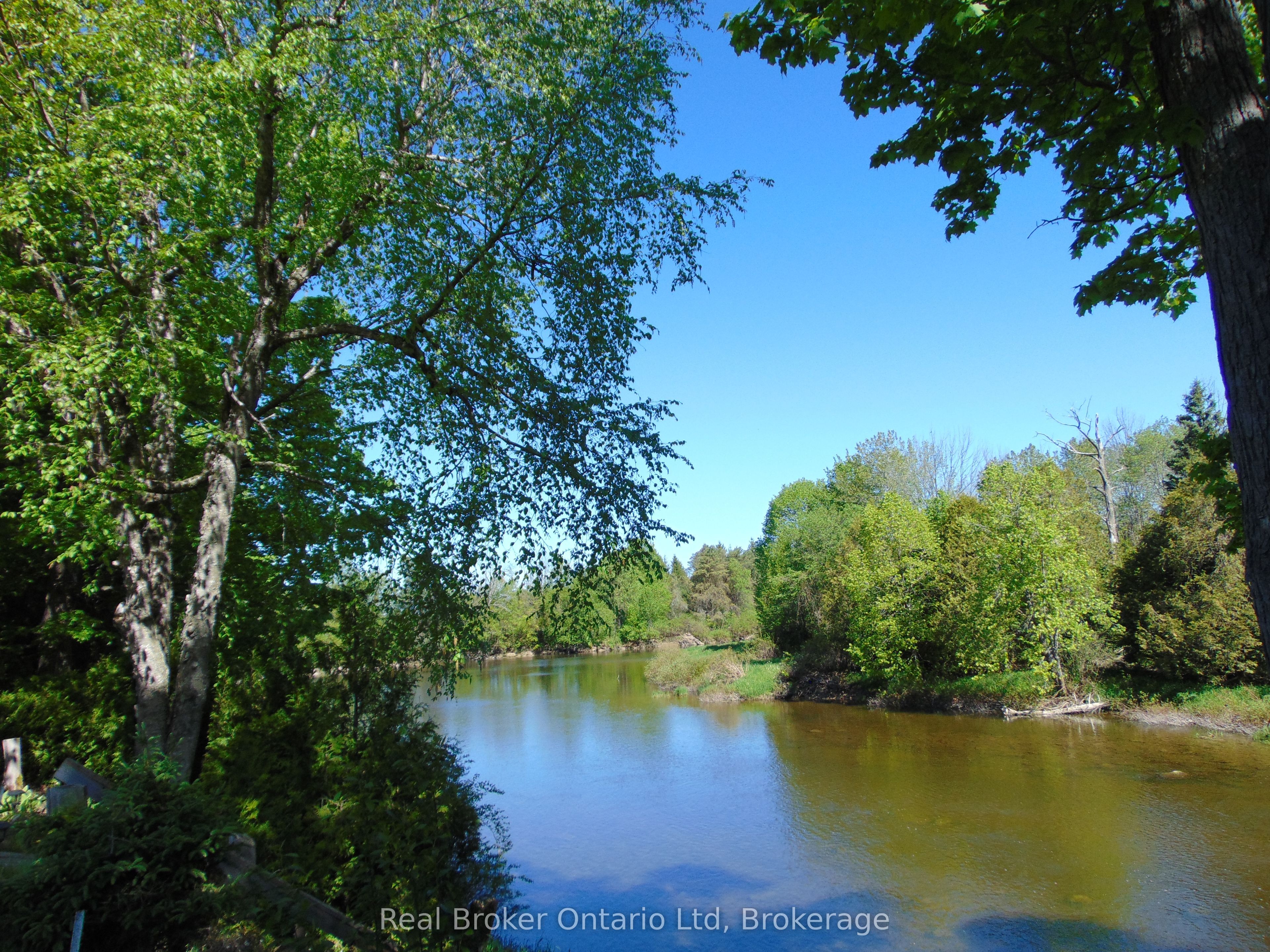 16 Twin River Drive N, South Bruce Peninsula, ON N0H 2T0 photo 2