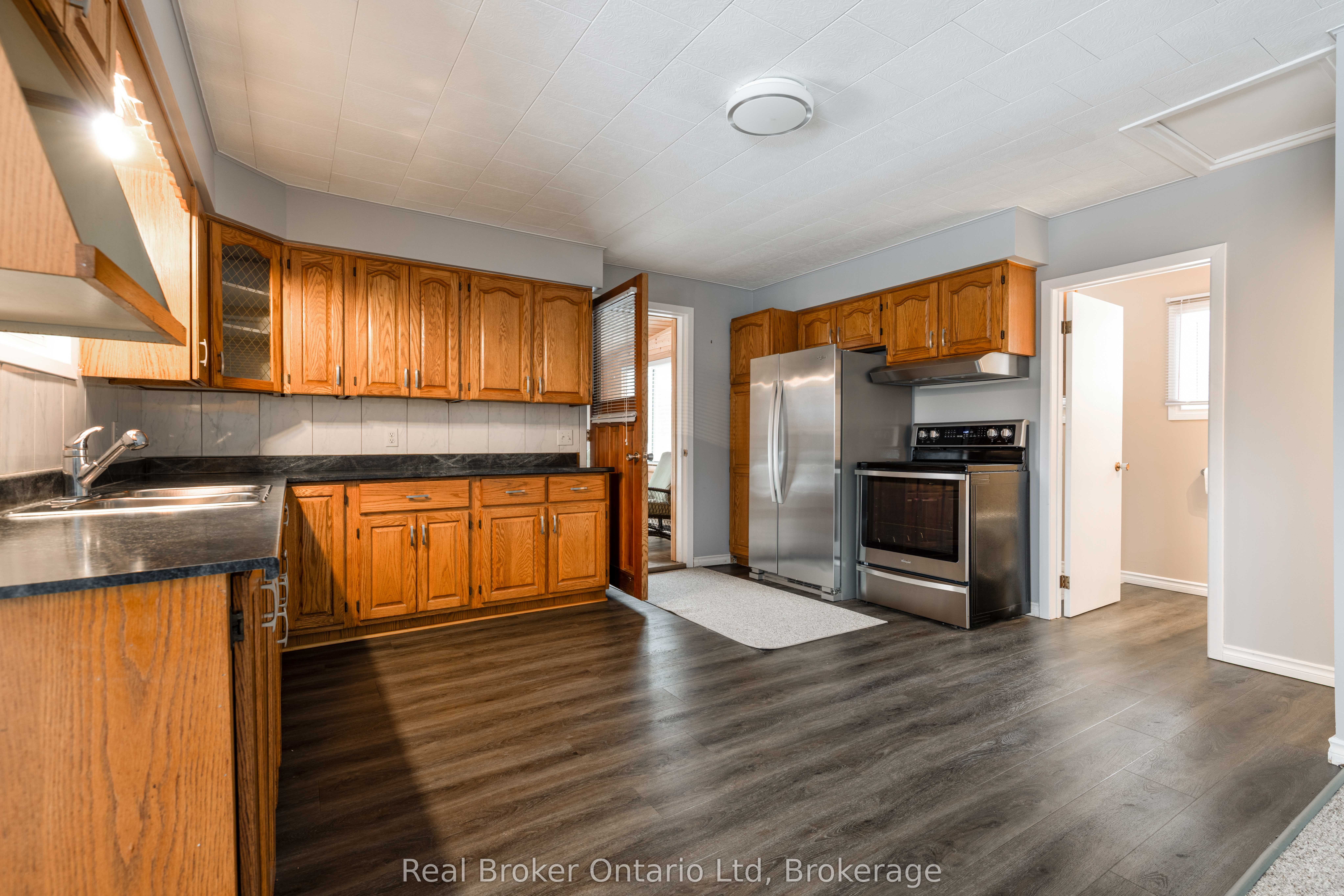 16 Twin River Drive N, South Bruce Peninsula, ON N0H 2T0 photo 5